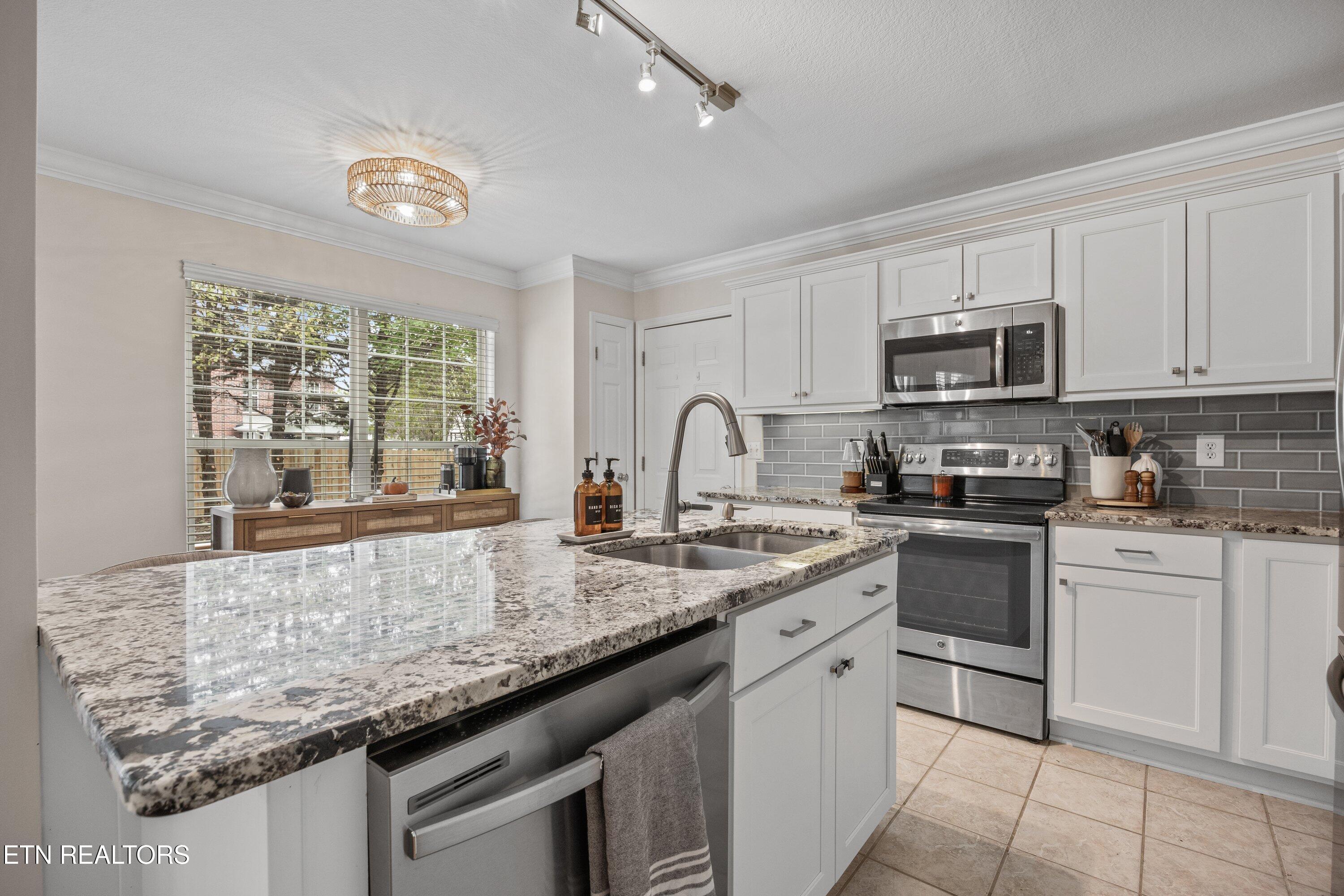 867 Baylor Circle Knoxville TN 37923