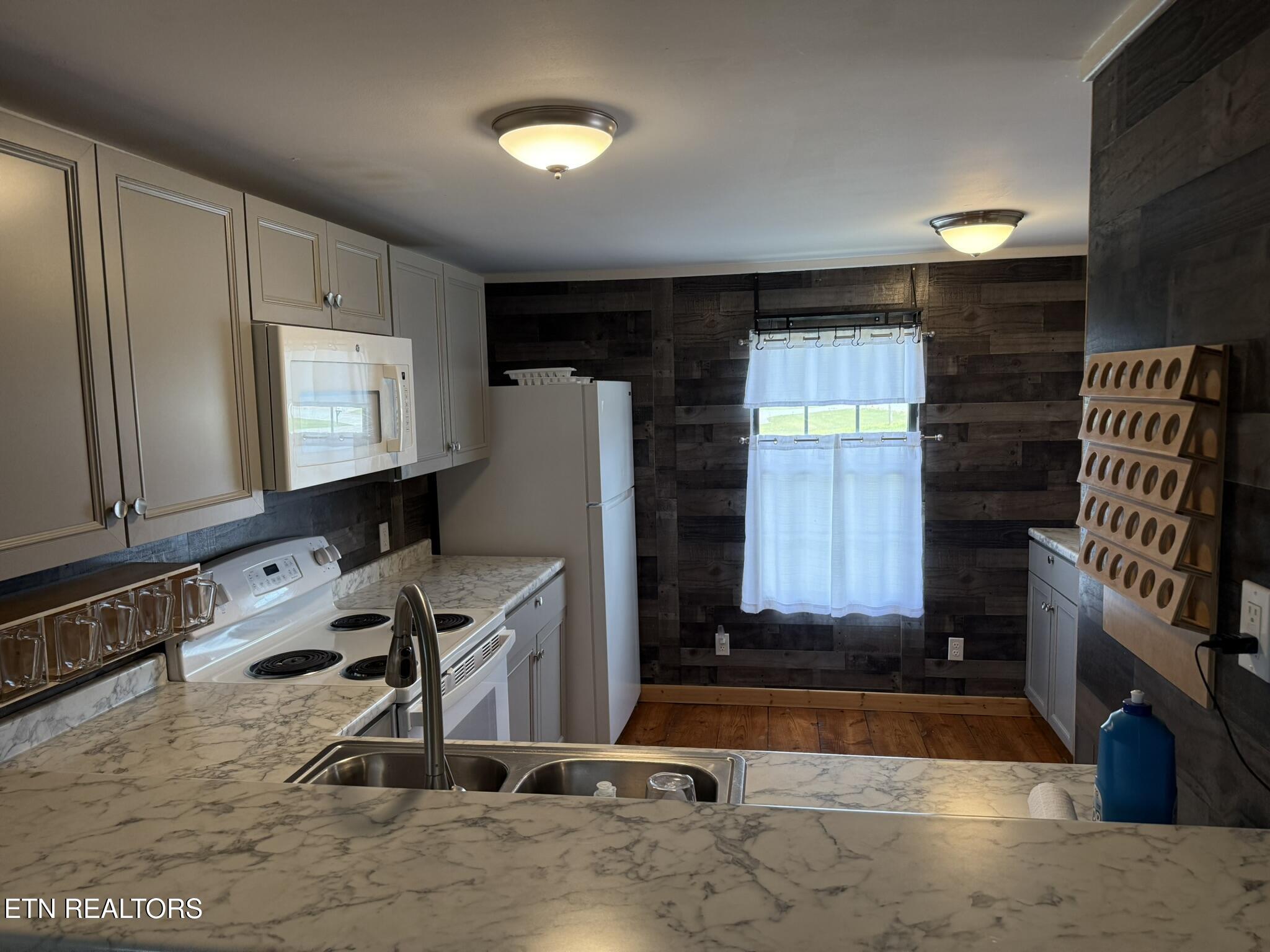 273 Thompson Road Madisonville TN 37354