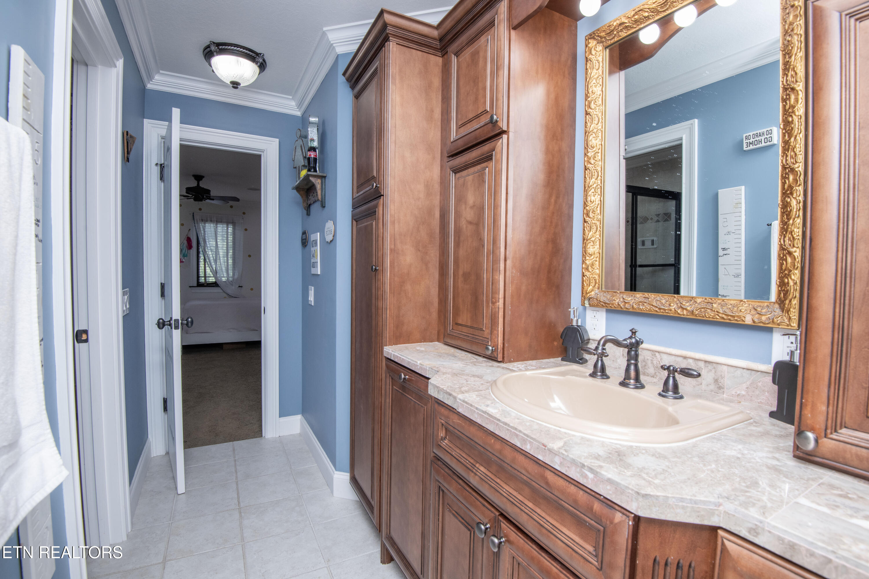 276 Pond View Drive Kingston TN 37763