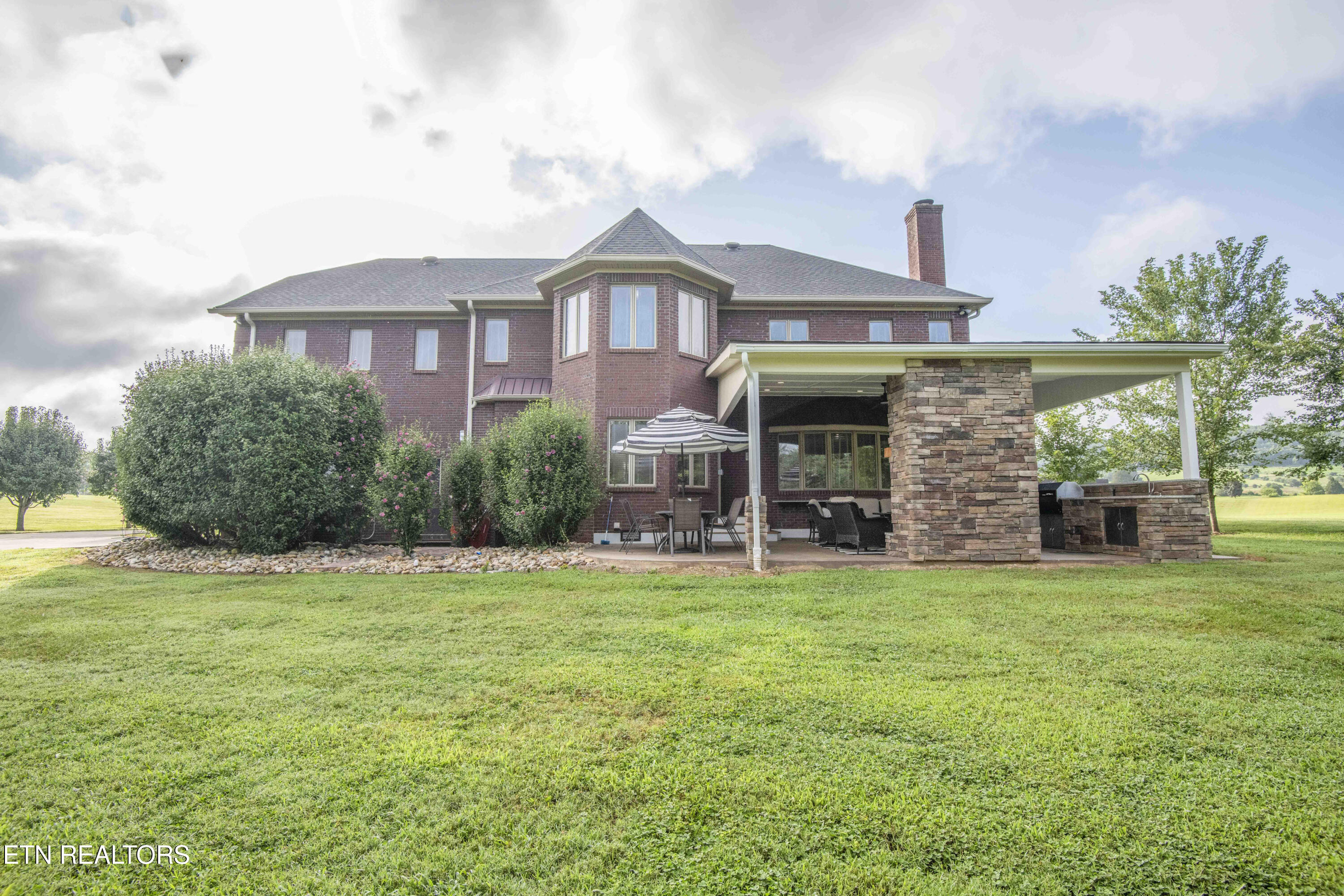 276 Pond View Drive Kingston TN 37763