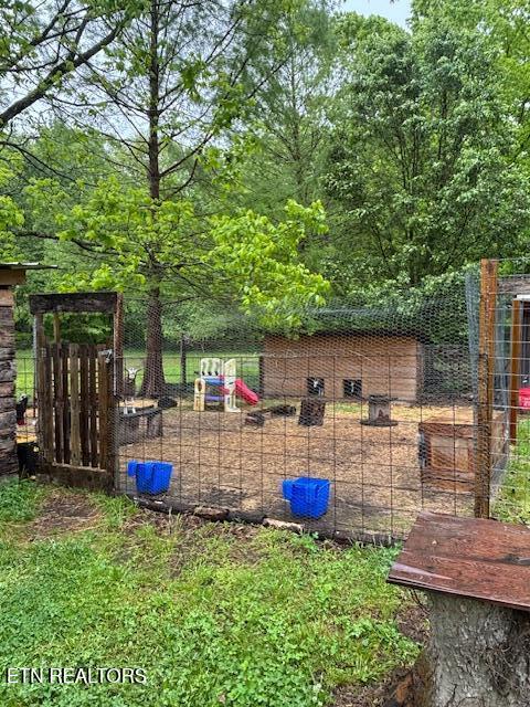 42 Dripping Springs Court Monterey TN 38574