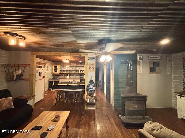 42 Dripping Springs Court Monterey TN 38574