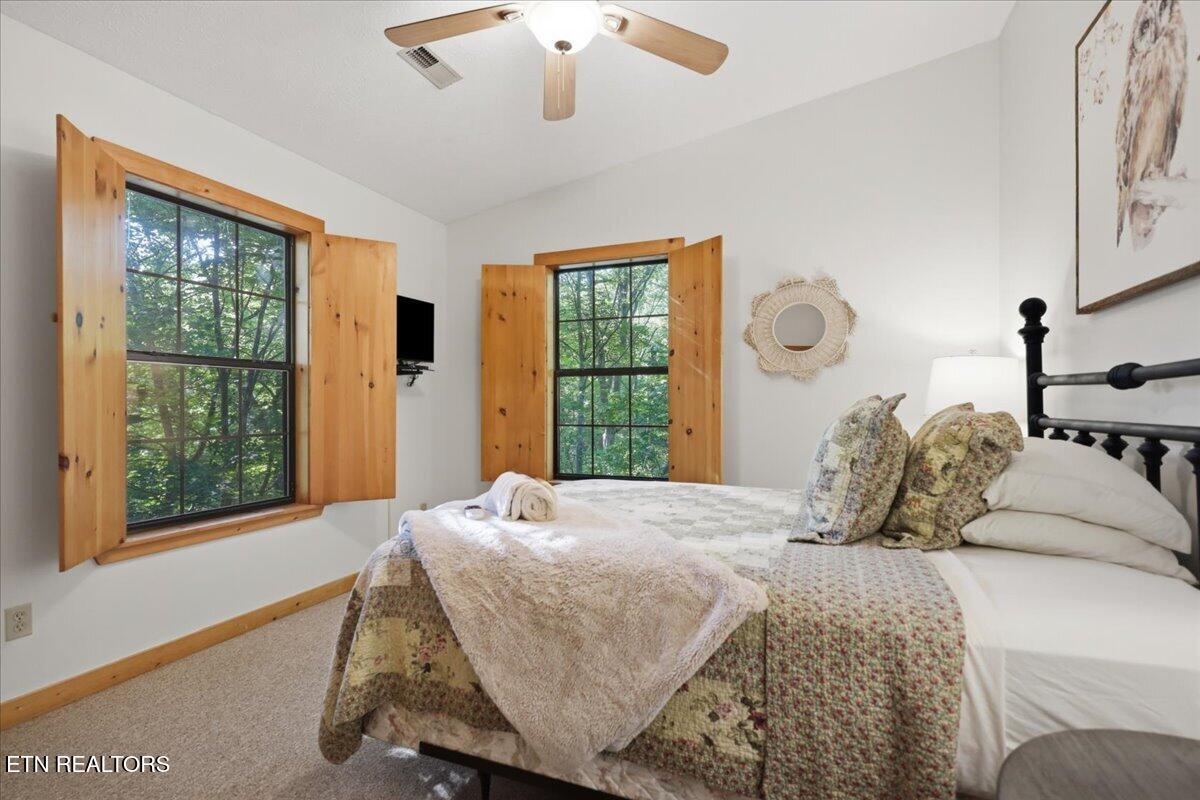 739 Stonegate Way Townsend TN 37882