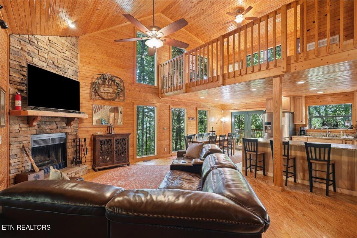 739 Stonegate Way Townsend TN 37882