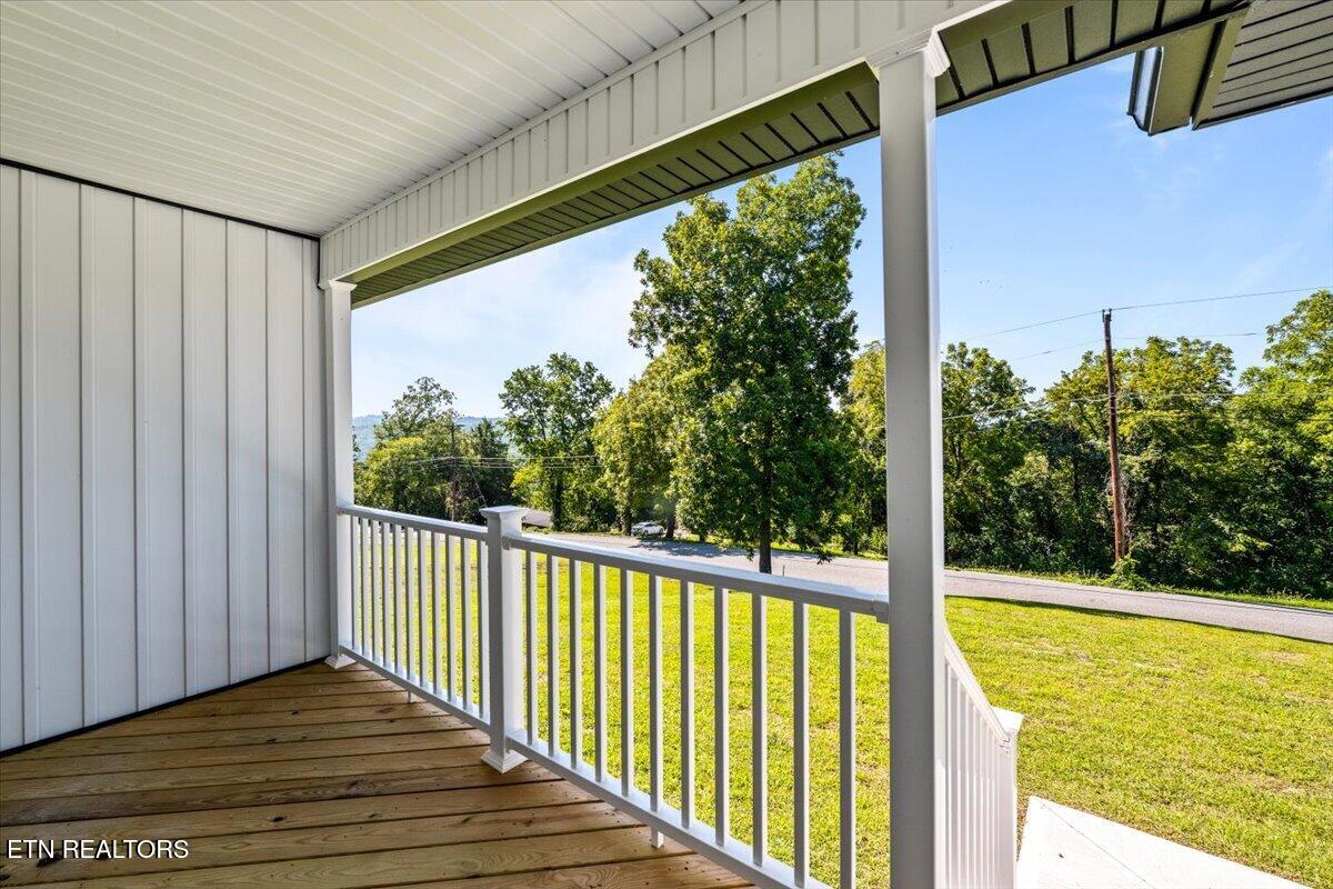 1822 Loop Road Lafollette TN 37766