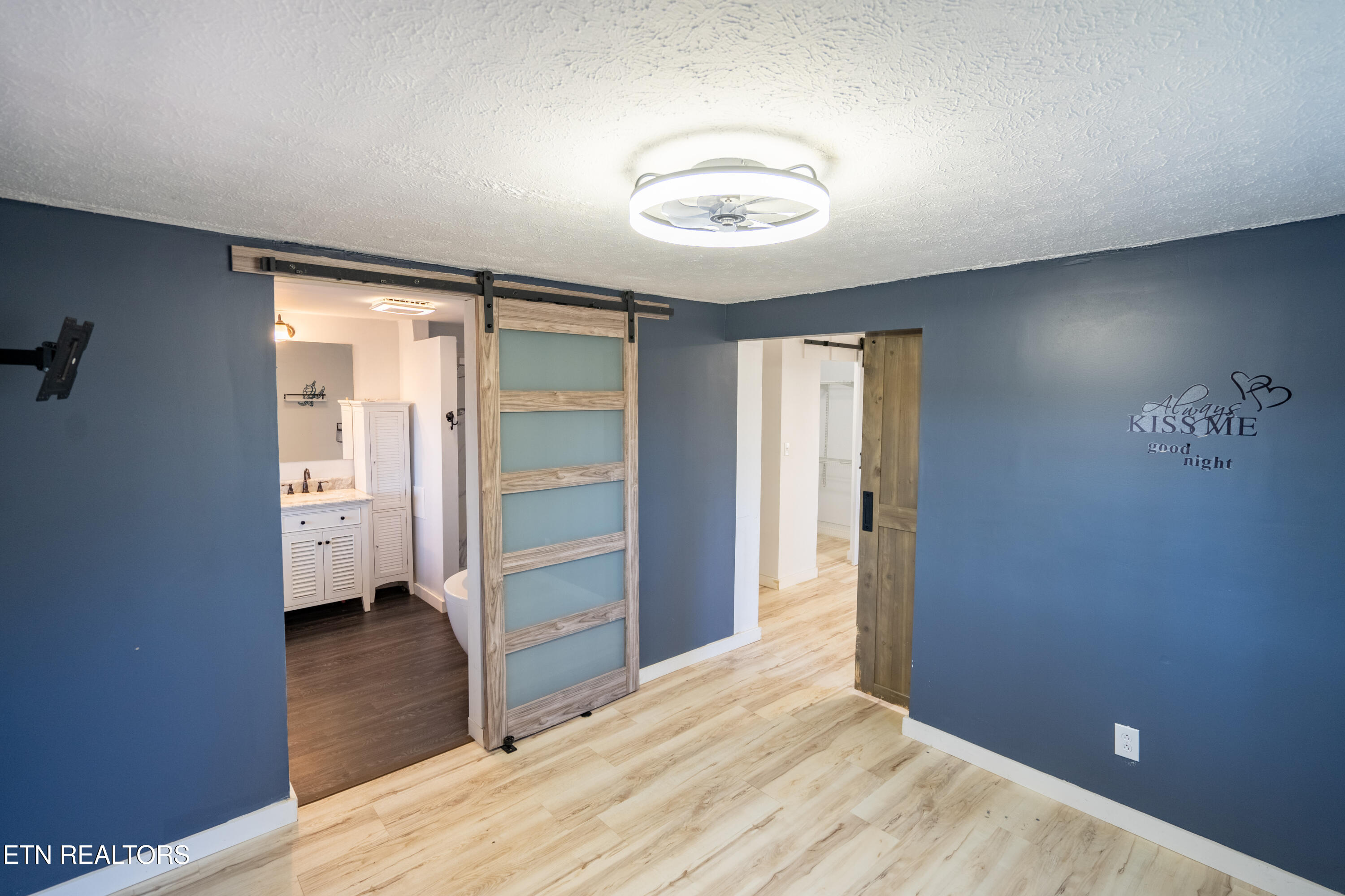 191 Hudson Lane Clinton TN 37716