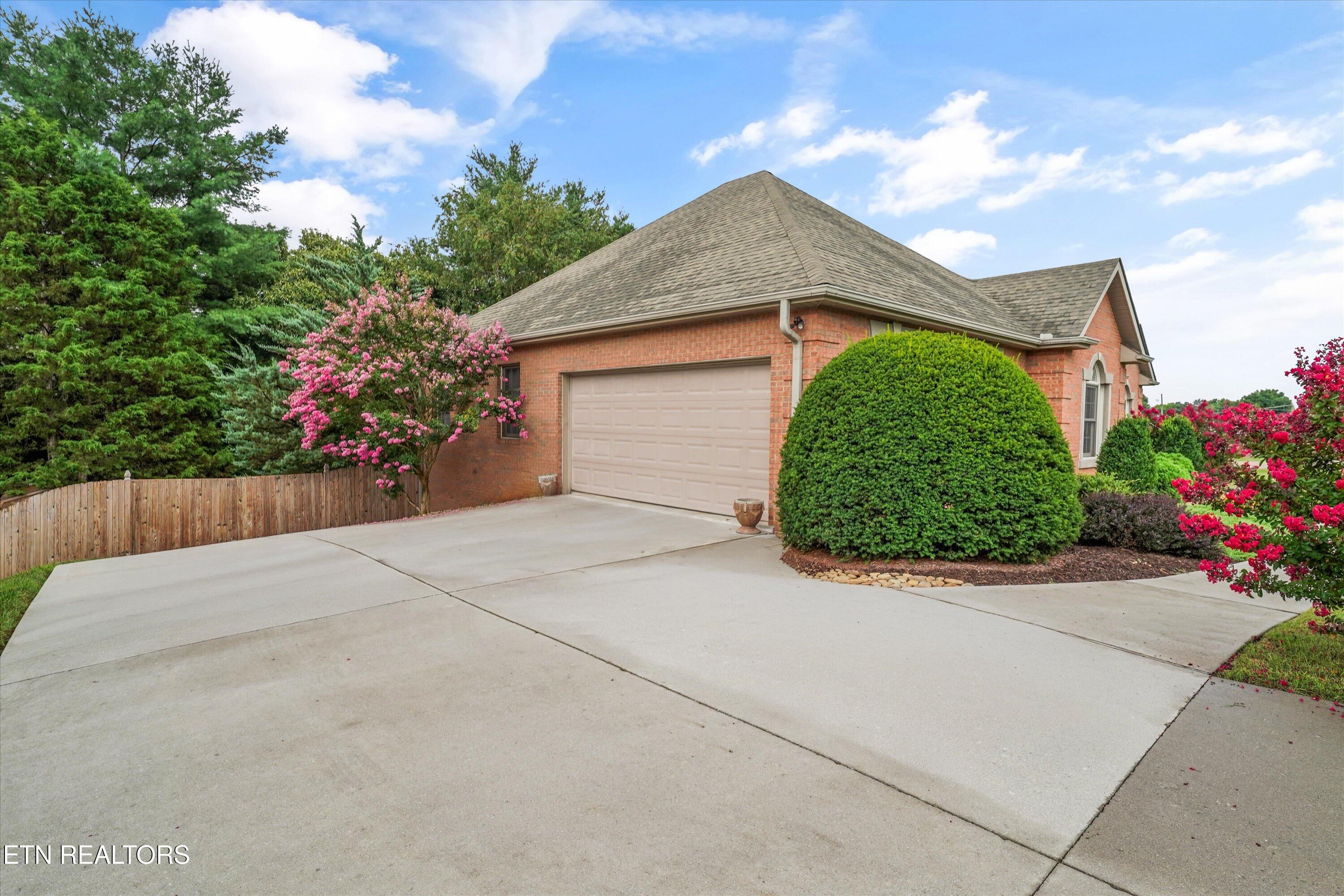 3748 Whitworth Drive Knoxville TN 37938