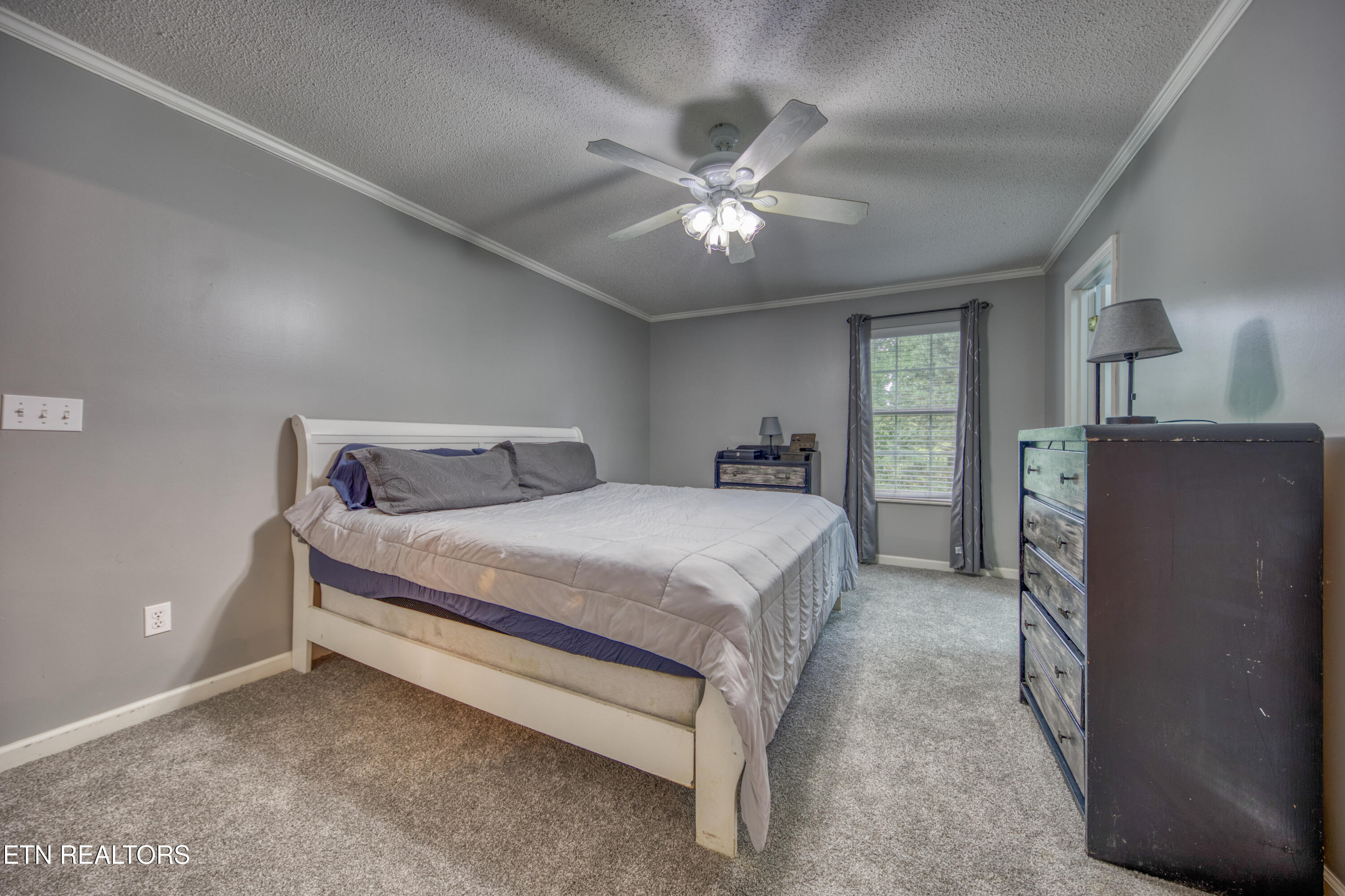 180 Hidden Oaks Lane Lenoir City TN 37772