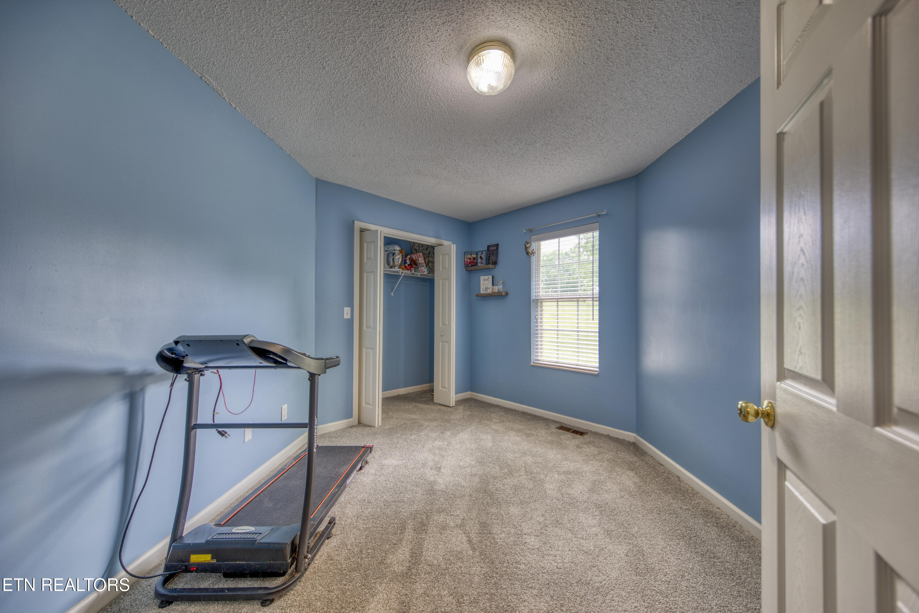 180 Hidden Oaks Lane Lenoir City TN 37772