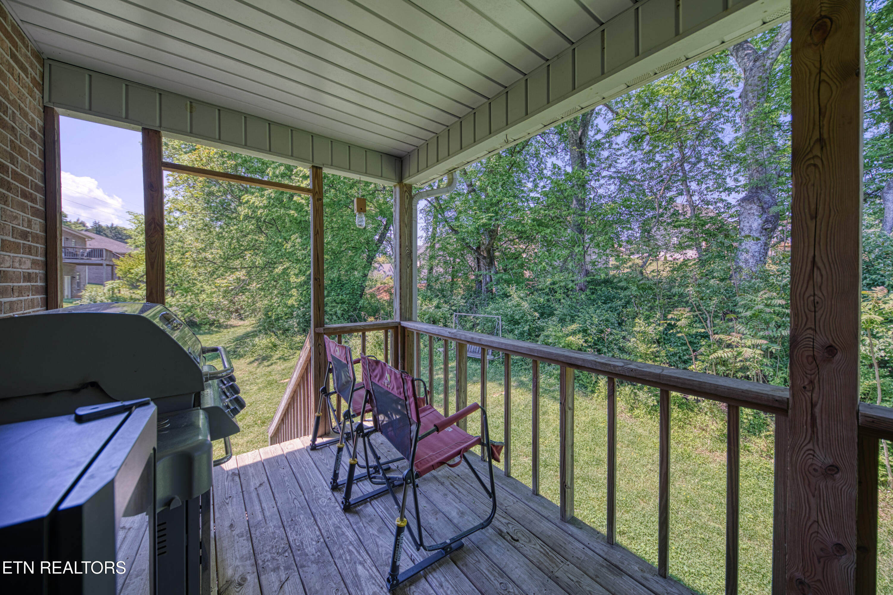 180 Hidden Oaks Lane Lenoir City TN 37772