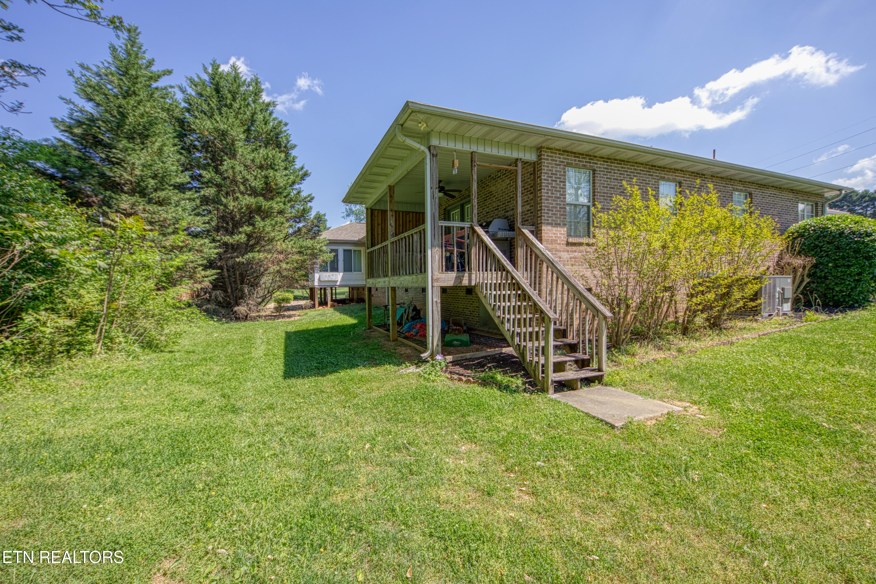180 Hidden Oaks Lane Lenoir City TN 37772