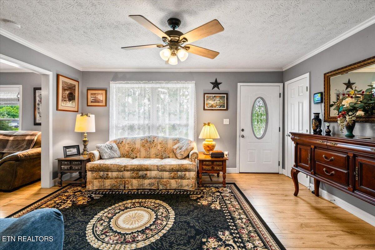 112 Country Hill Lane Lafollette TN 37766