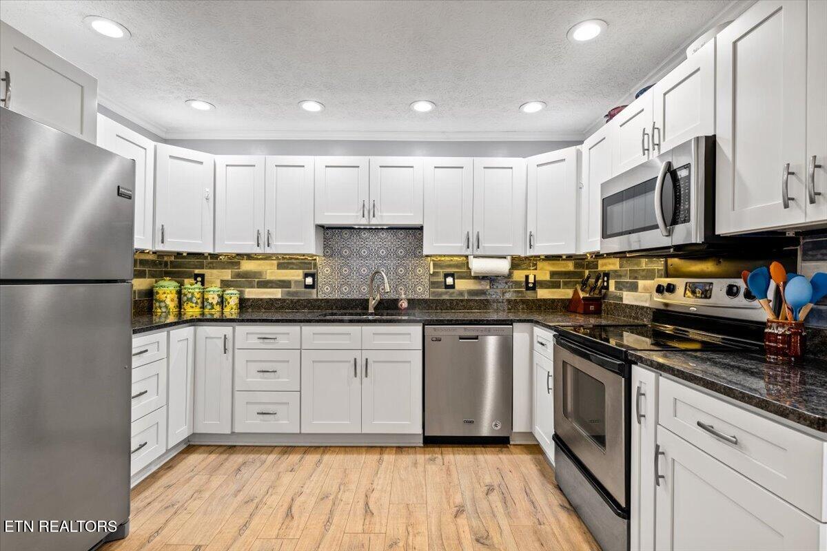 112 Country Hill Lane Lafollette TN 37766