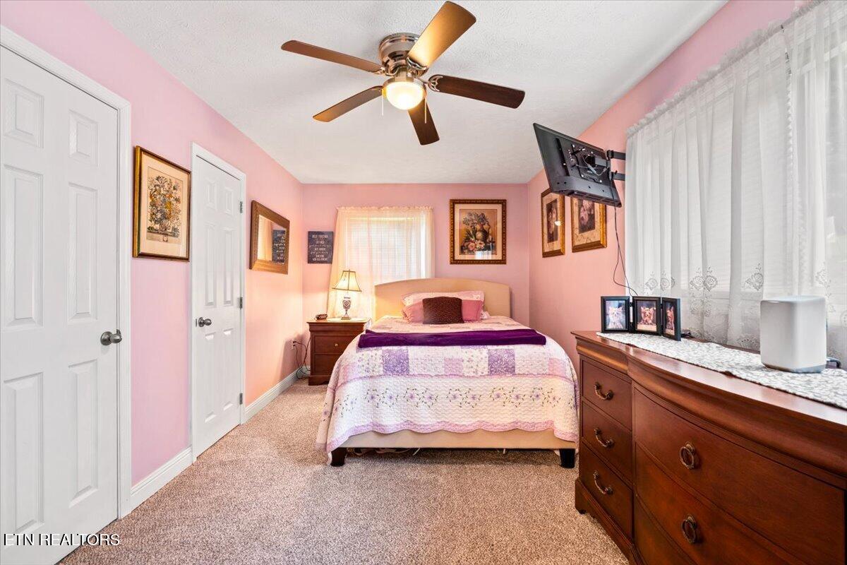 112 Country Hill Lane Lafollette TN 37766