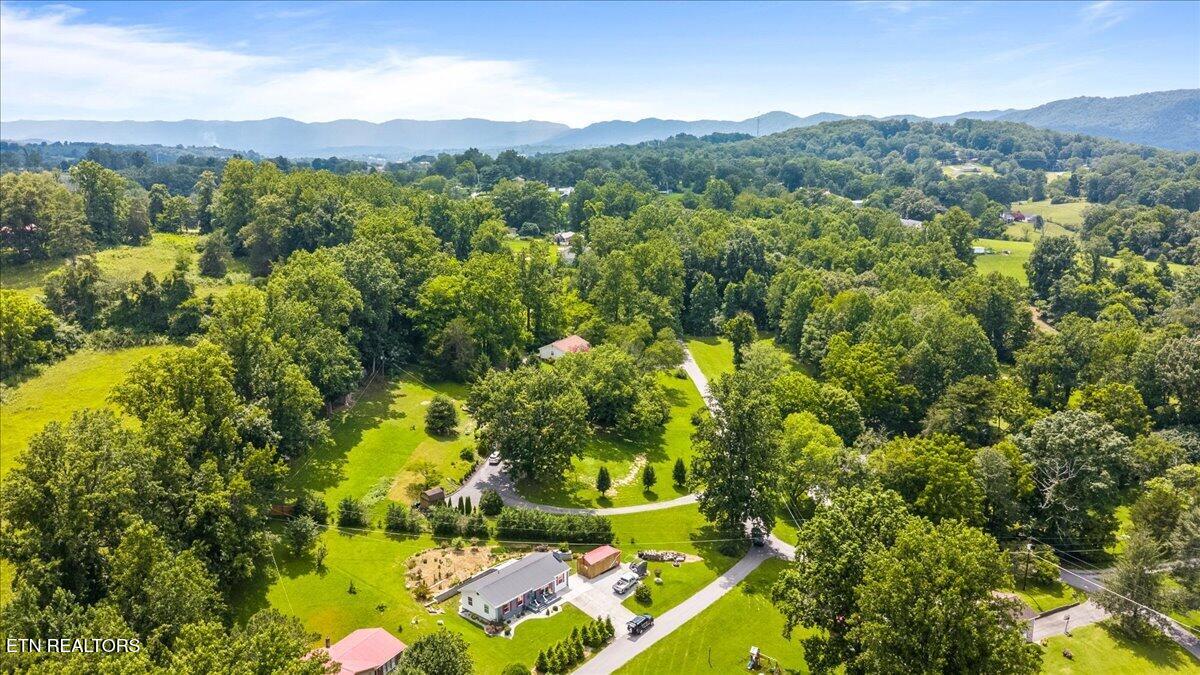 112 Country Hill Lane Lafollette TN 37766