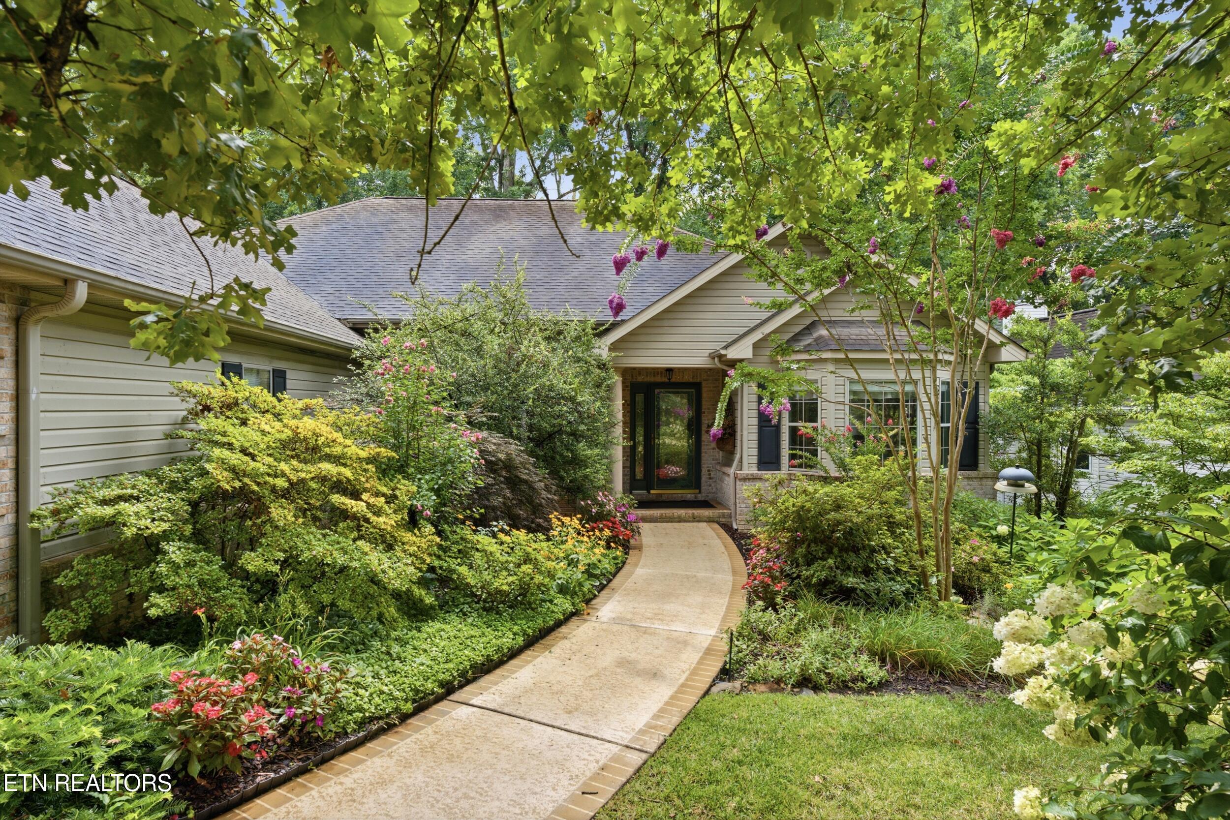 114 Oostanali Way Loudon TN 37774