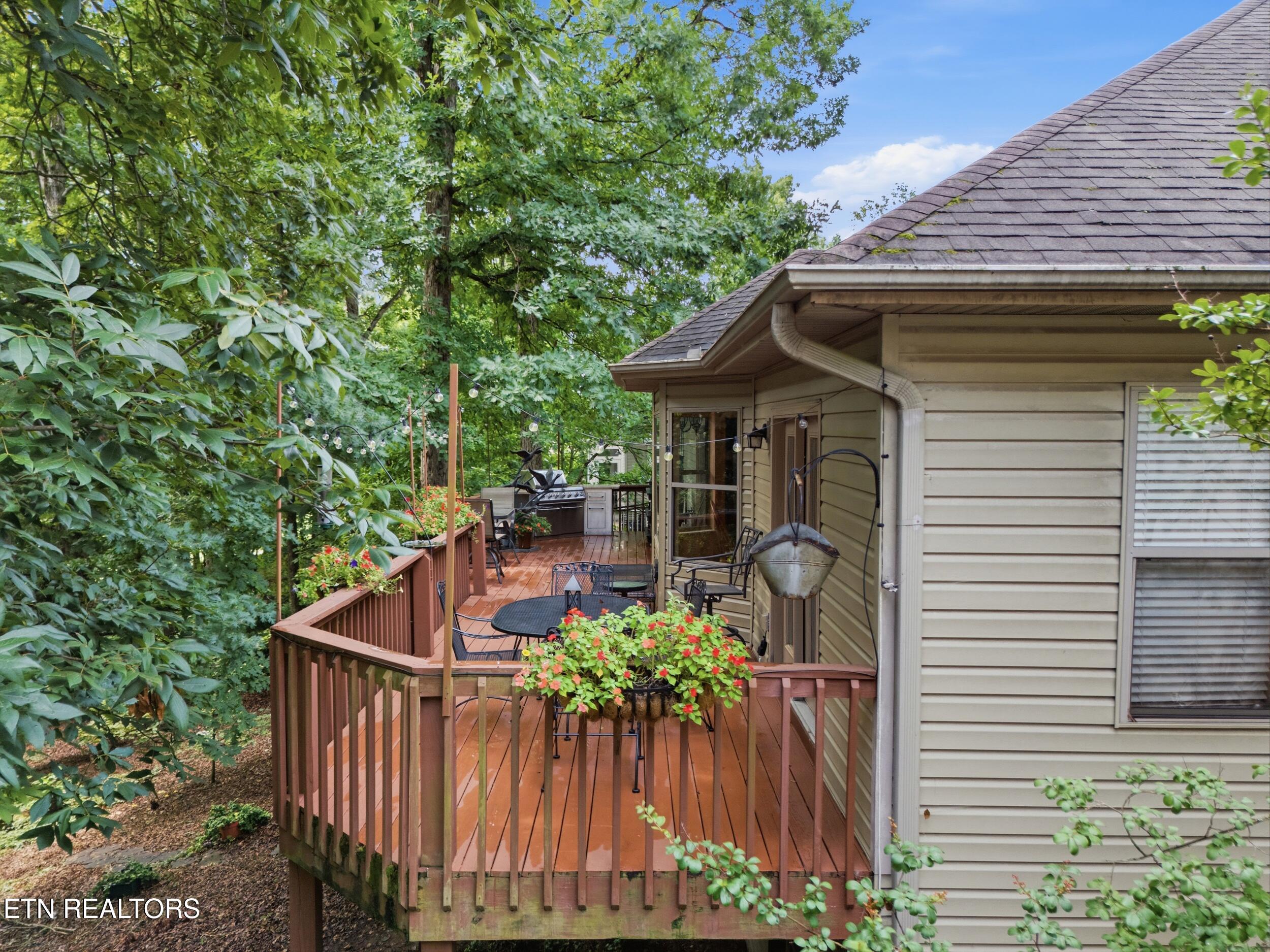114 Oostanali Way Loudon TN 37774