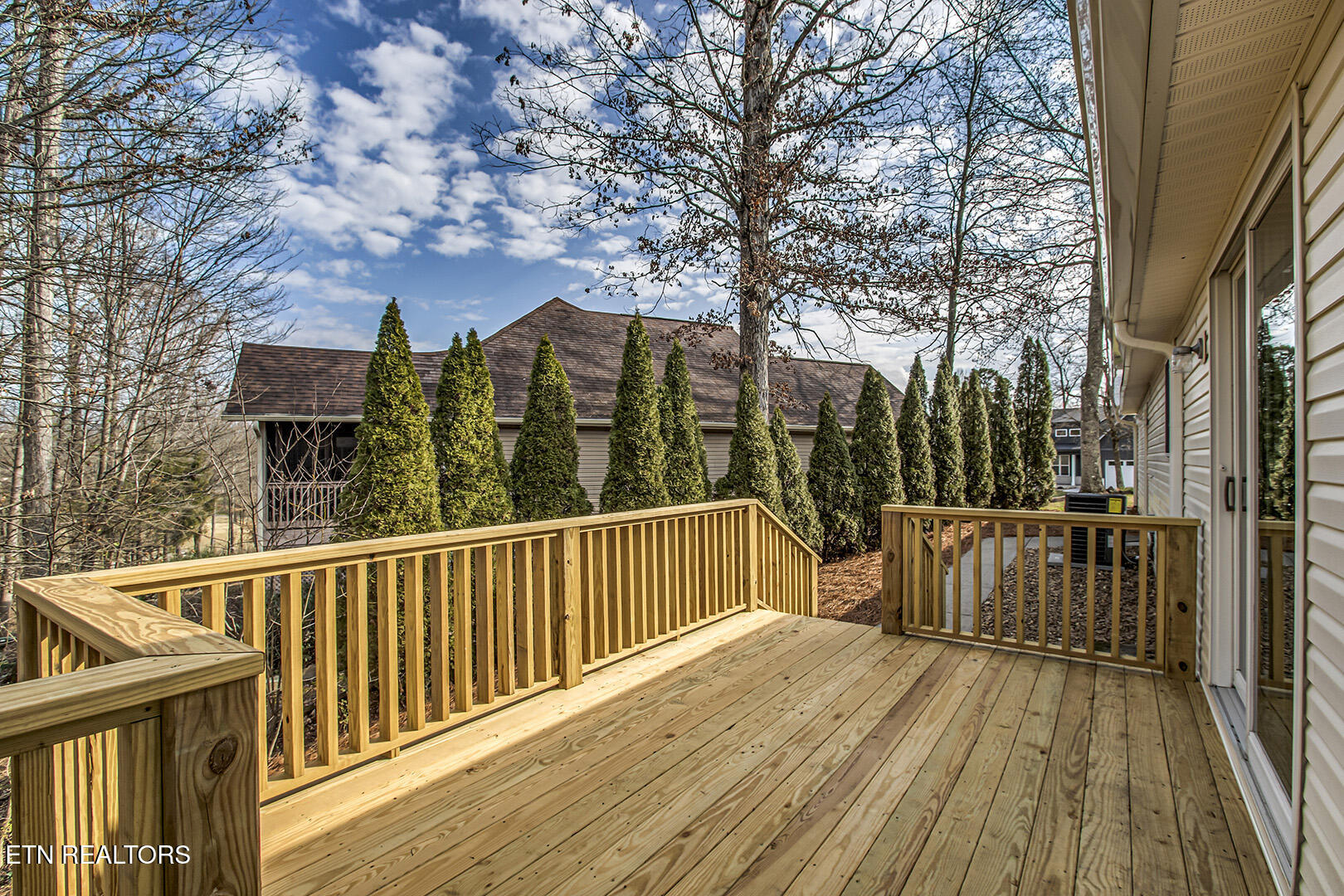 301 Uhdali Place Loudon TN 37774
