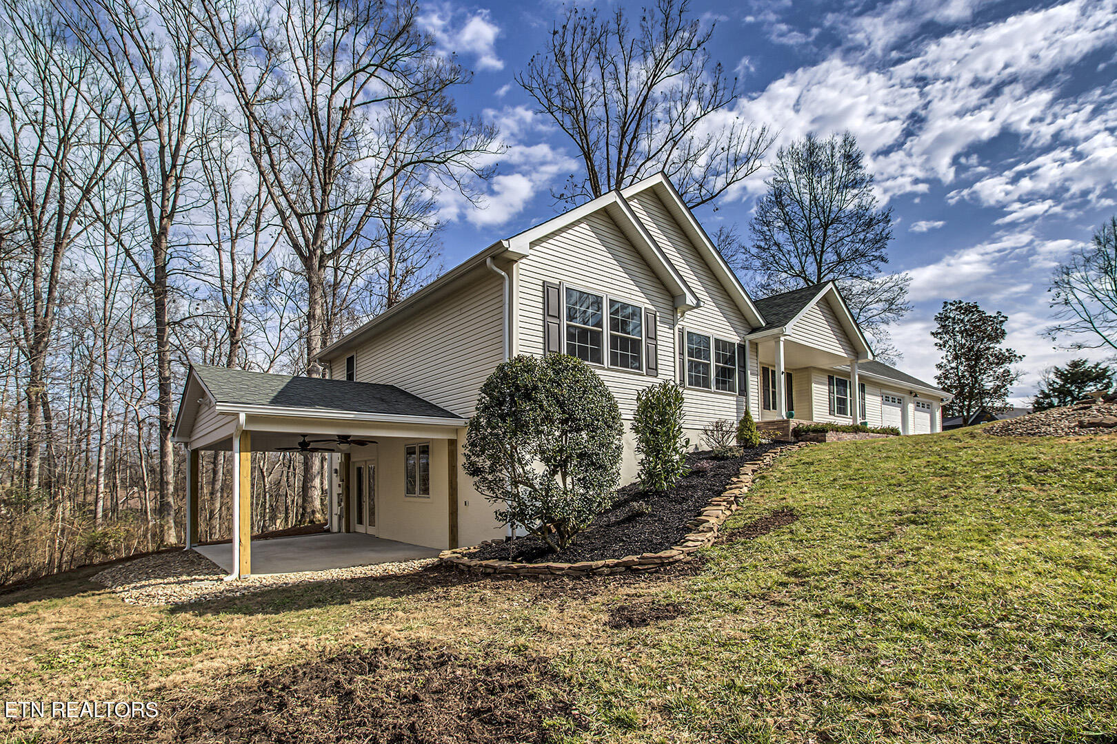 301 Uhdali Place Loudon TN 37774