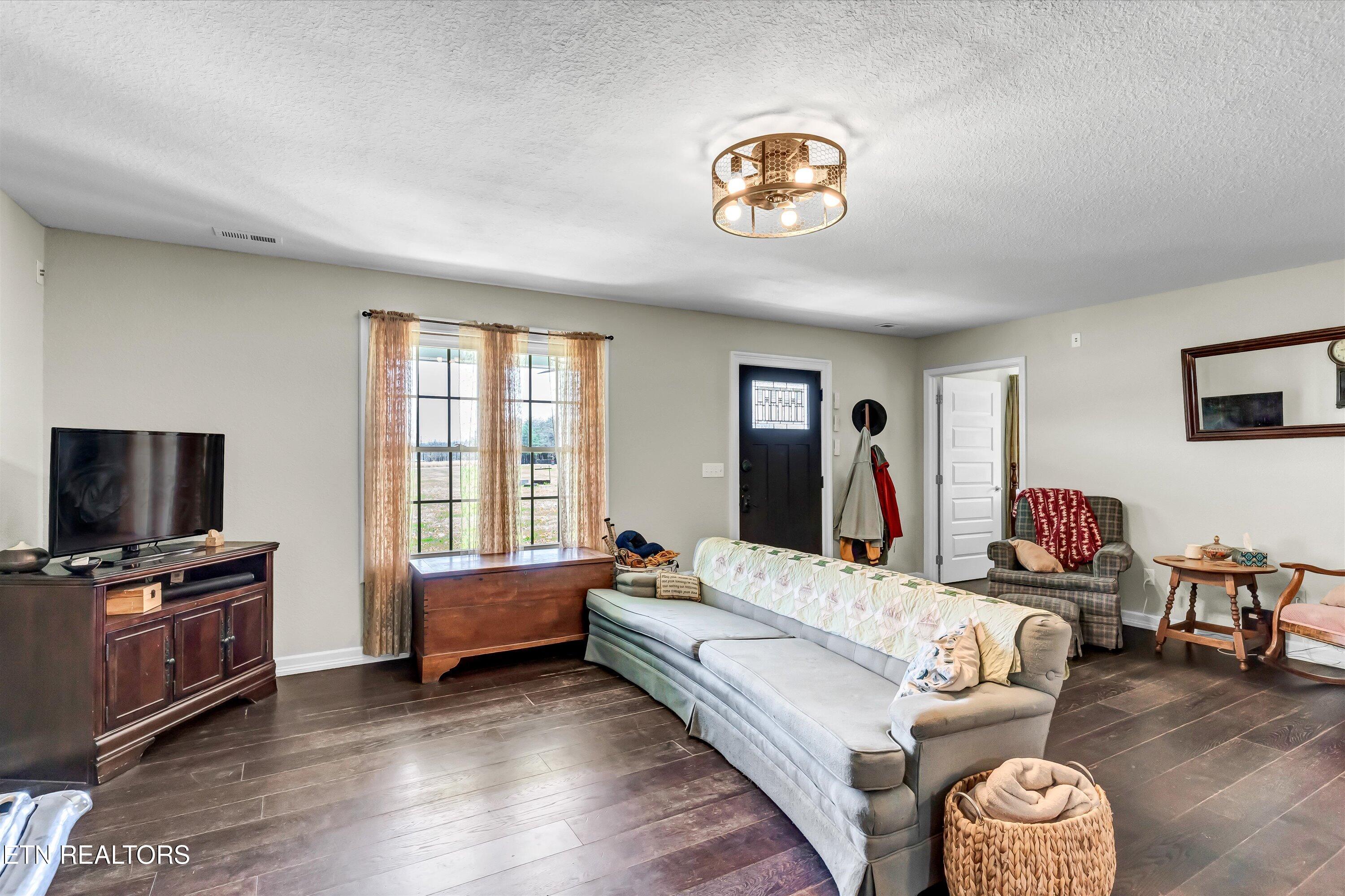 176 Old Collins Road Deer Lodge TN 37726
