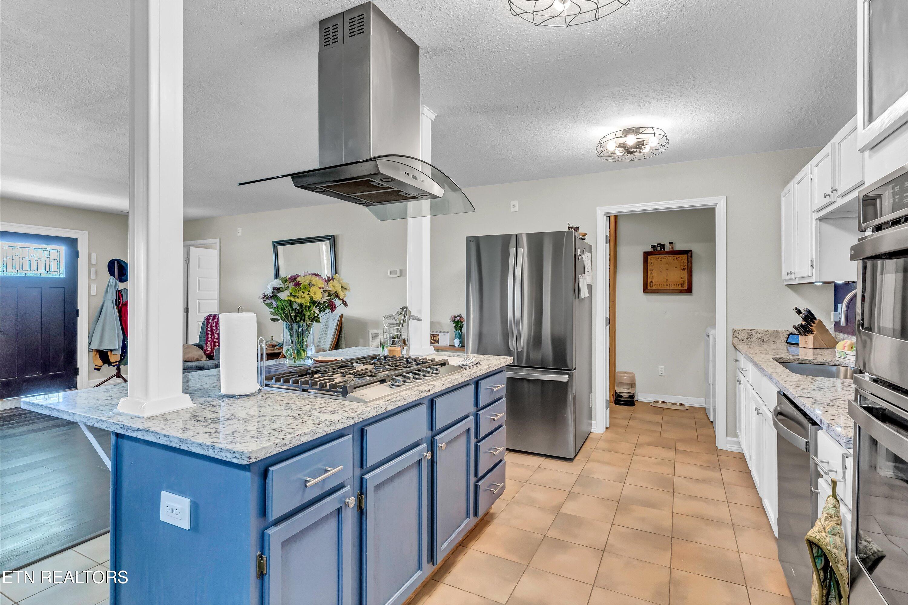 176 Old Collins Road Deer Lodge TN 37726