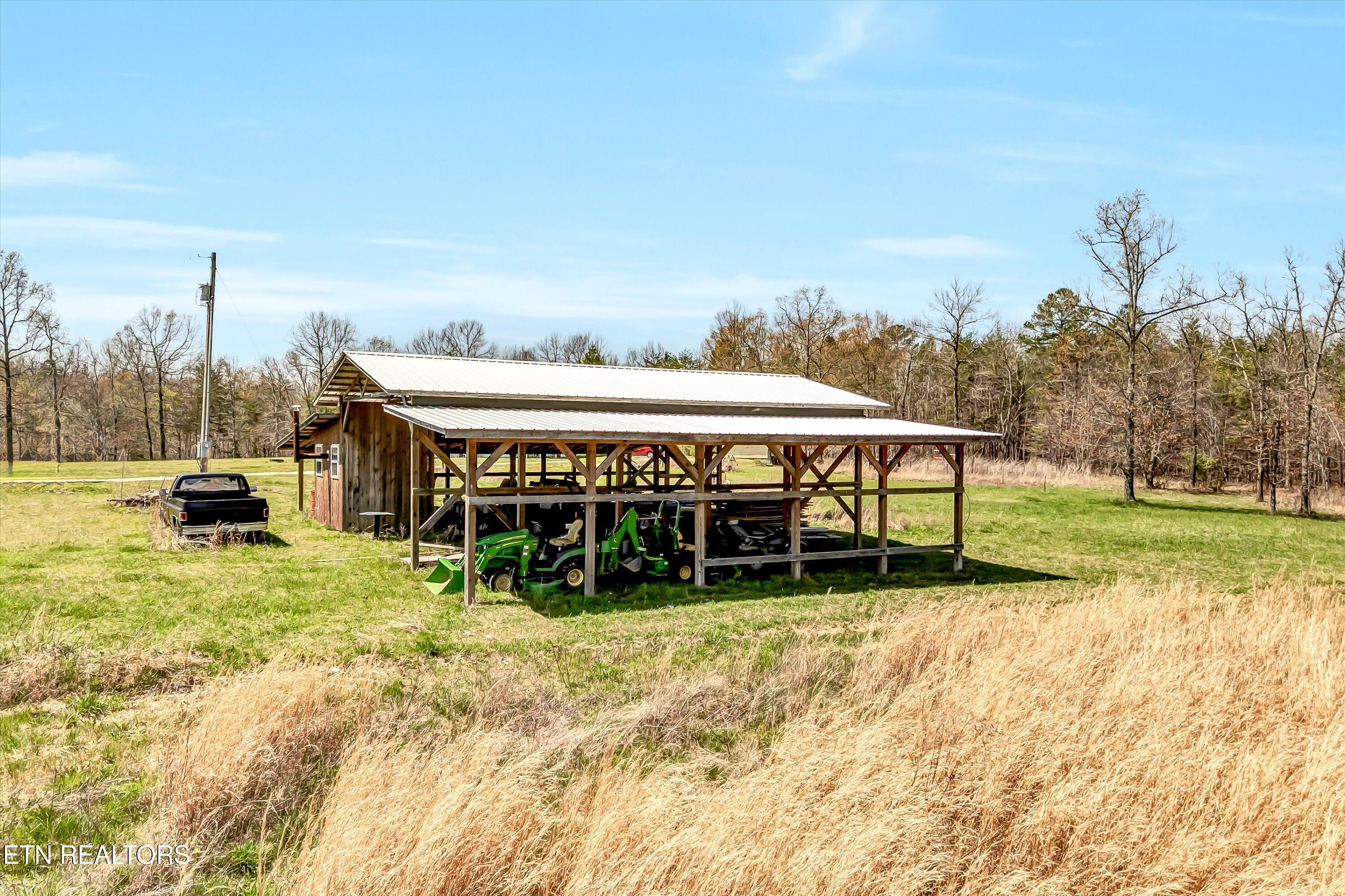 176 Old Collins Road Deer Lodge TN 37726