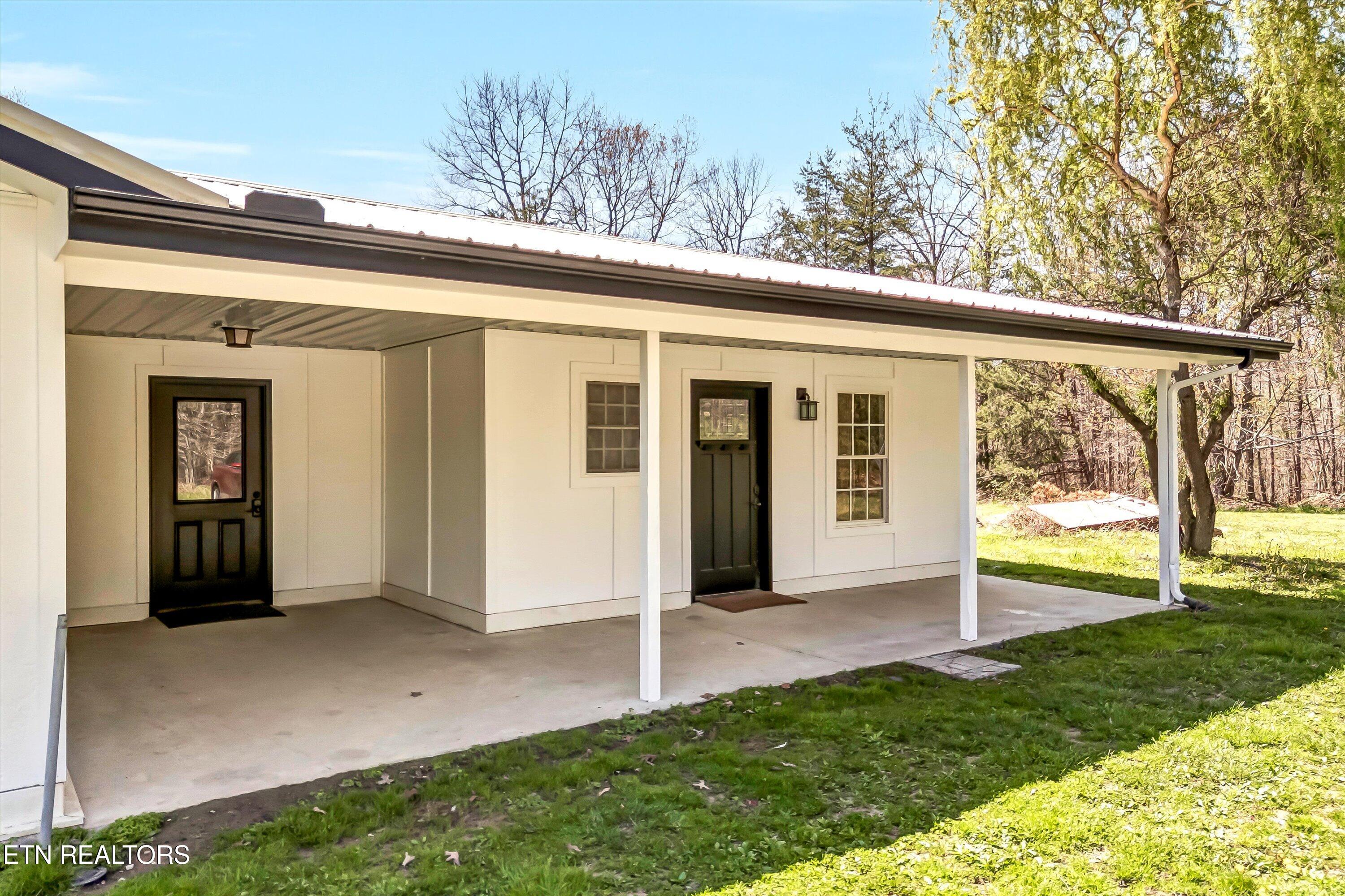 176 Old Collins Road Deer Lodge TN 37726