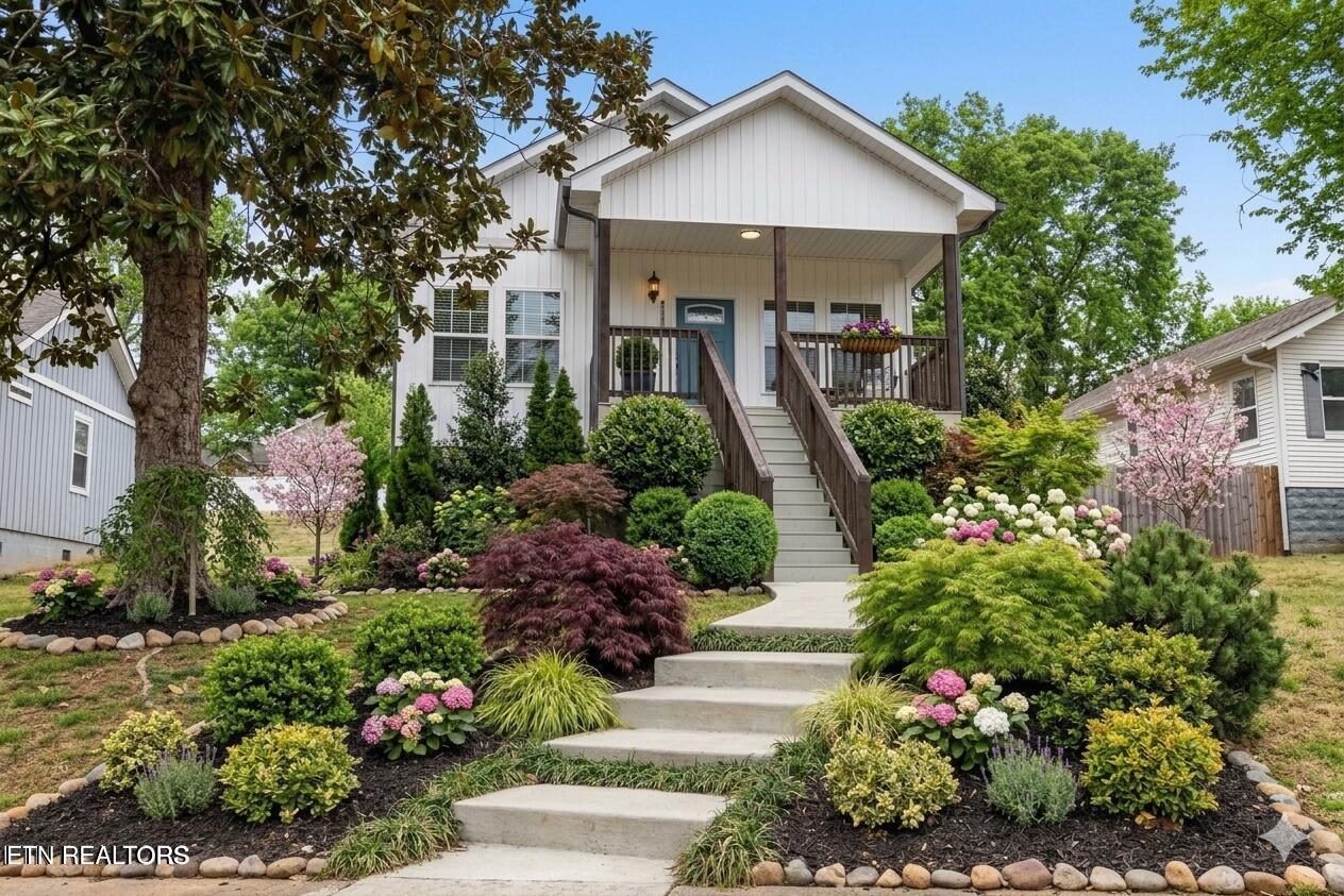 619 Midlake Drive Knoxville TN 37918