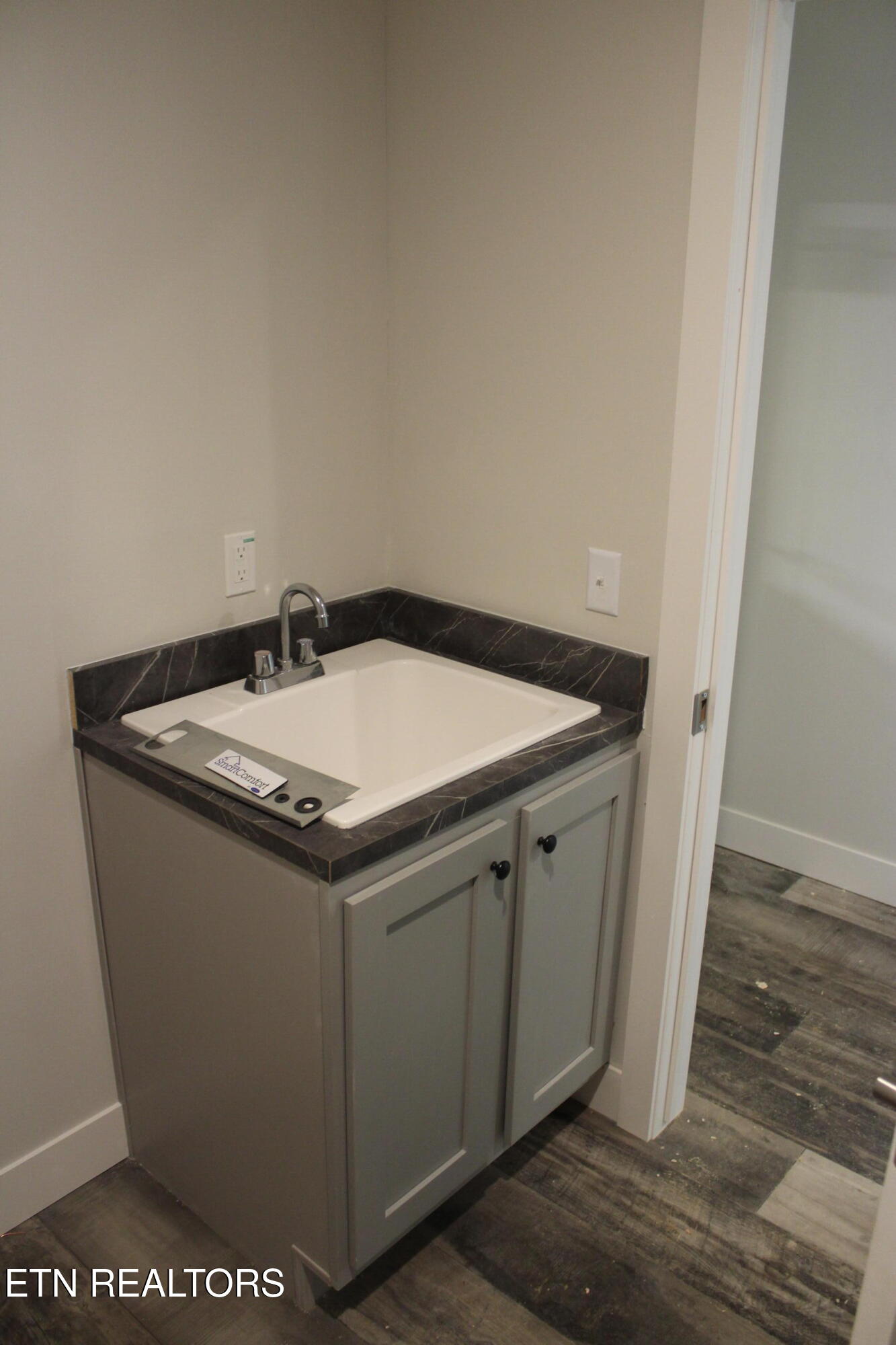 60 Longview Lane Jamestown TN 38556