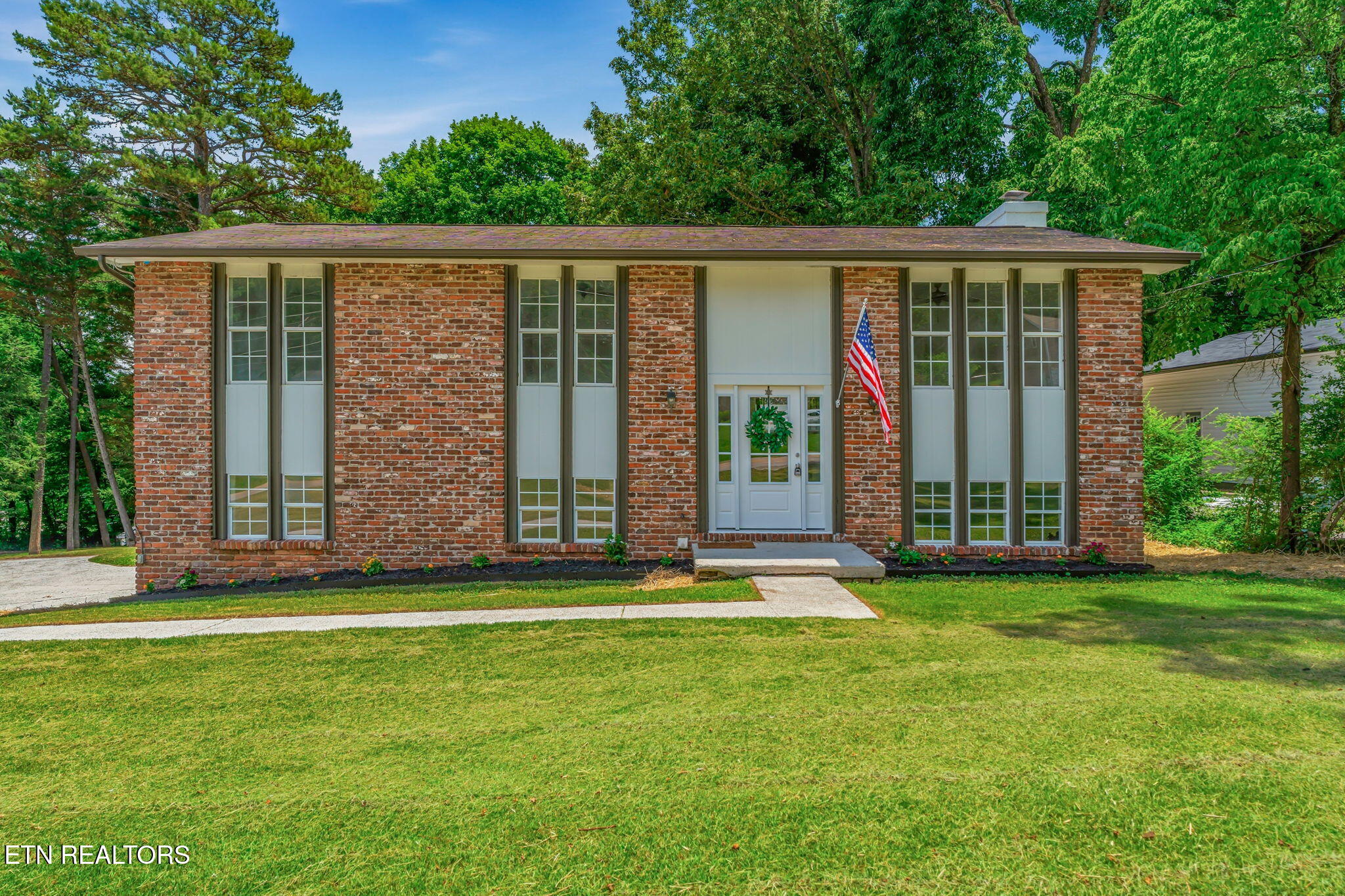 10008 Bluegrass Road Knoxville TN 37922