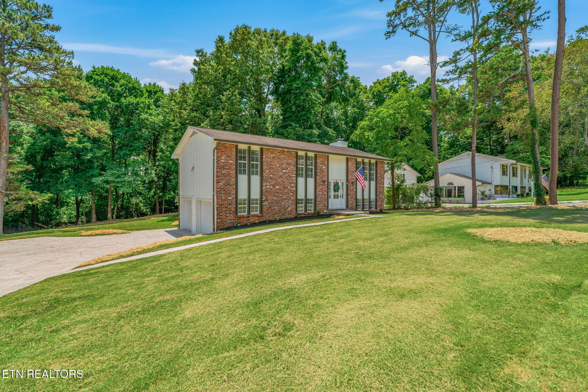 10008 Bluegrass Road Knoxville TN 37922
