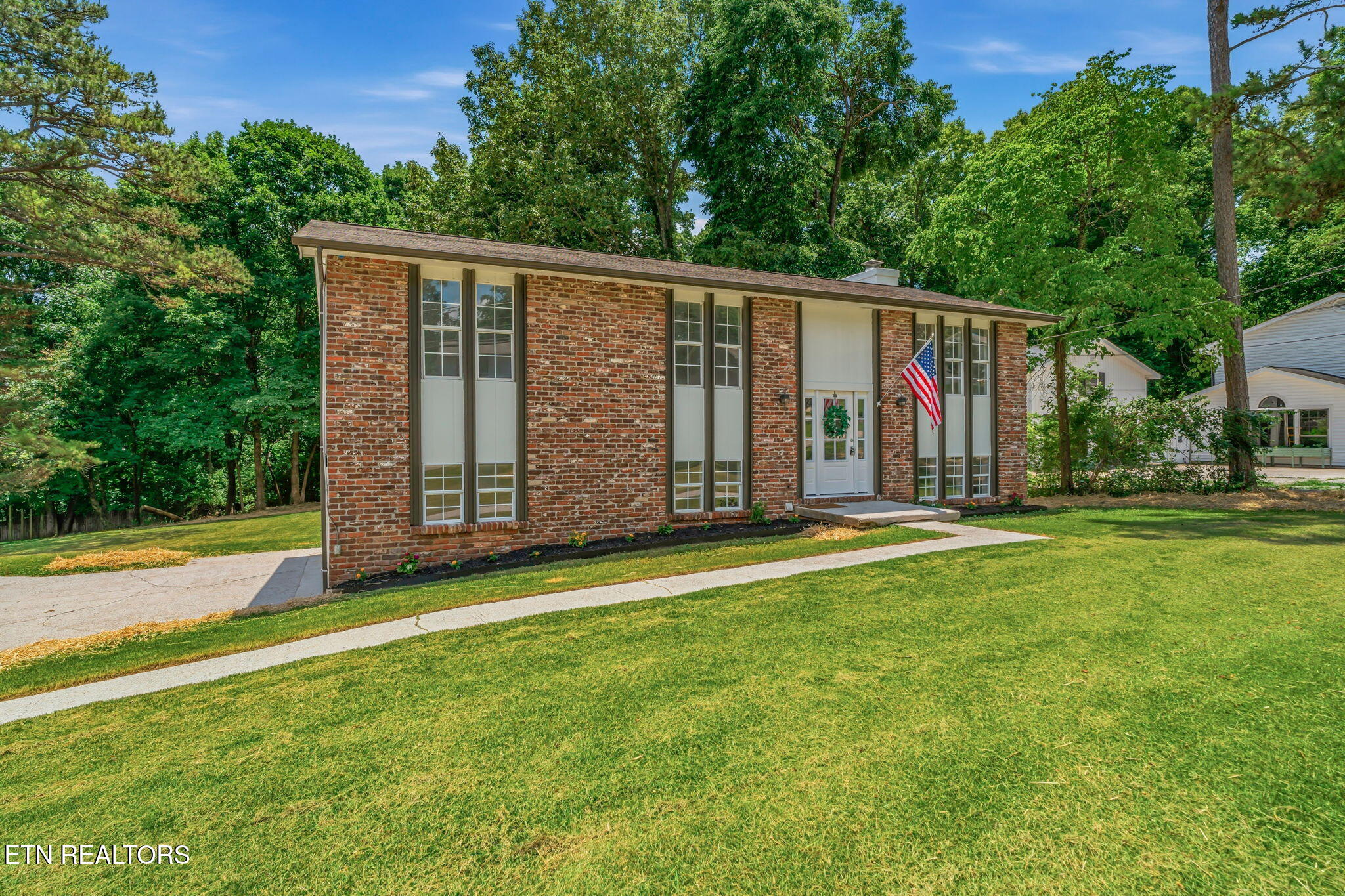 10008 Bluegrass Road Knoxville TN 37922