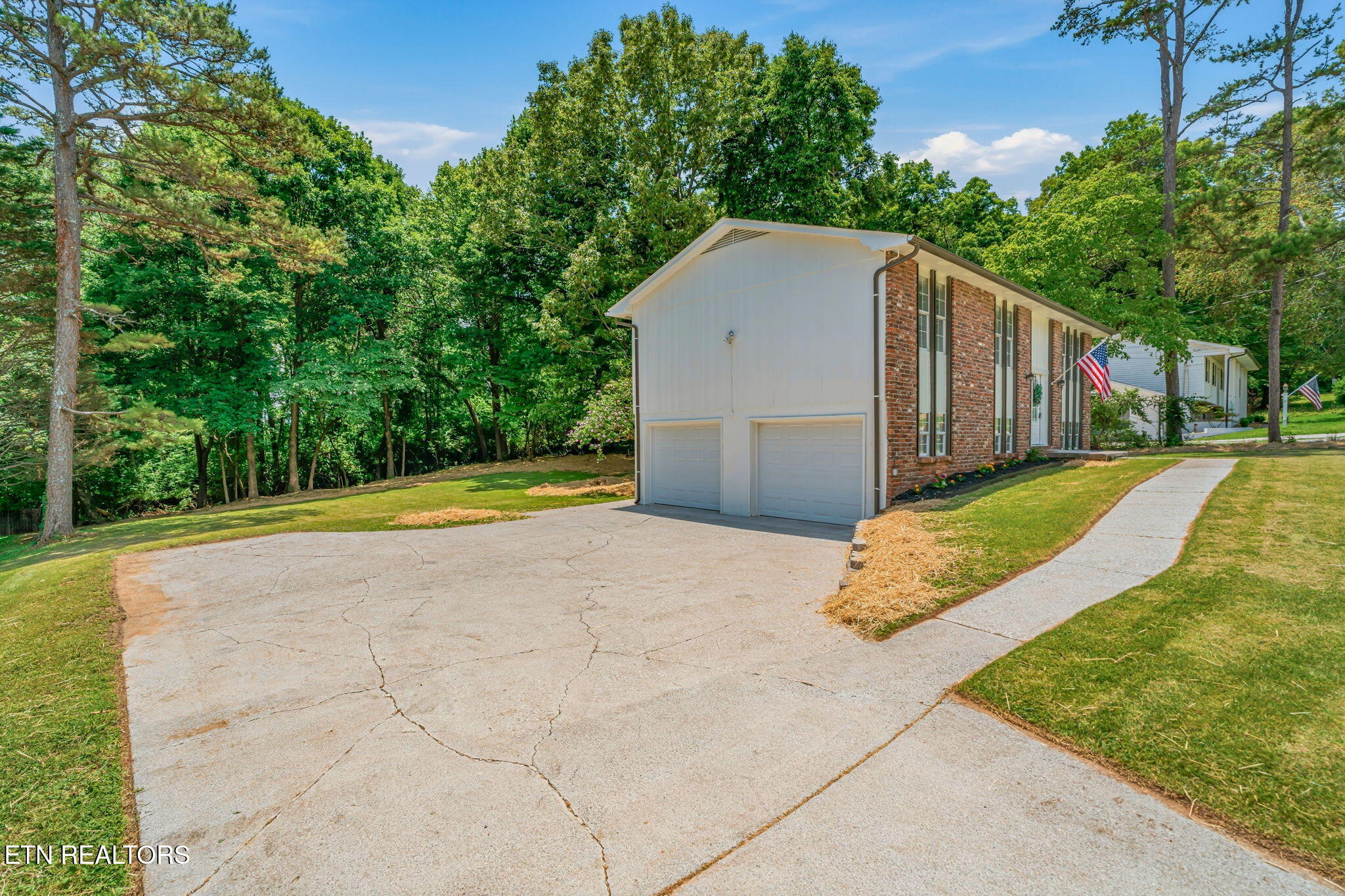 10008 Bluegrass Road Knoxville TN 37922