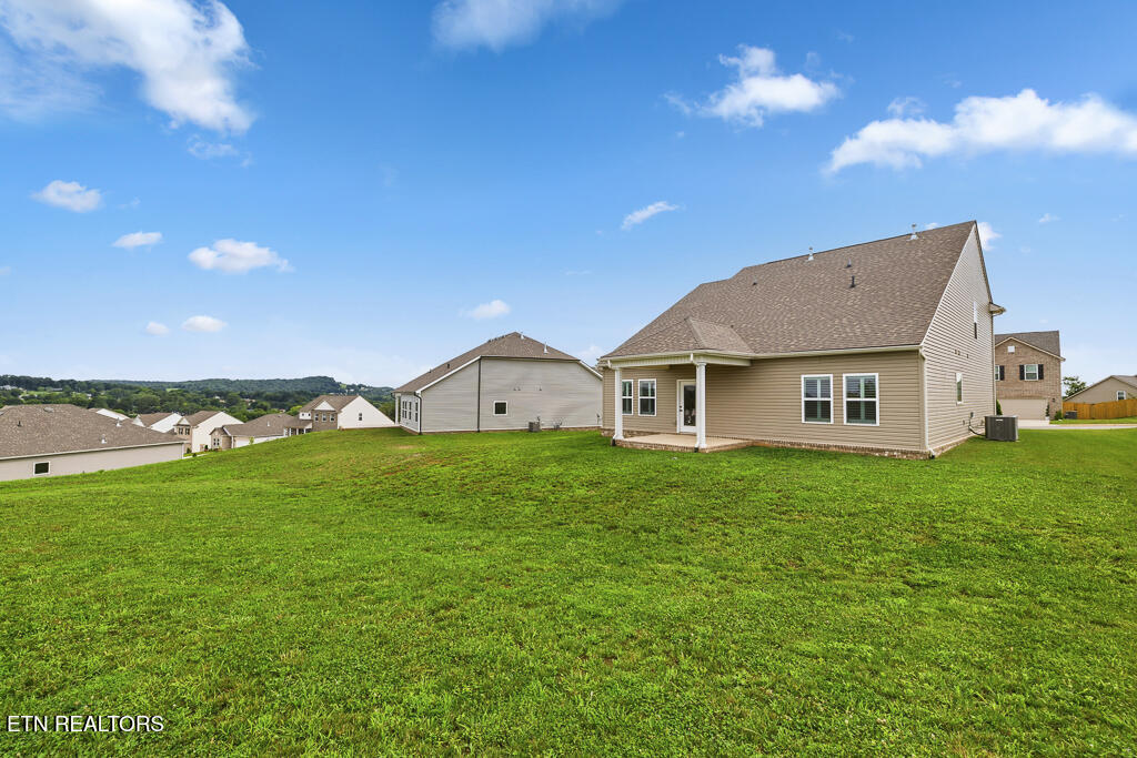 402 Sugar Maple Trail Lenoir City TN 37771