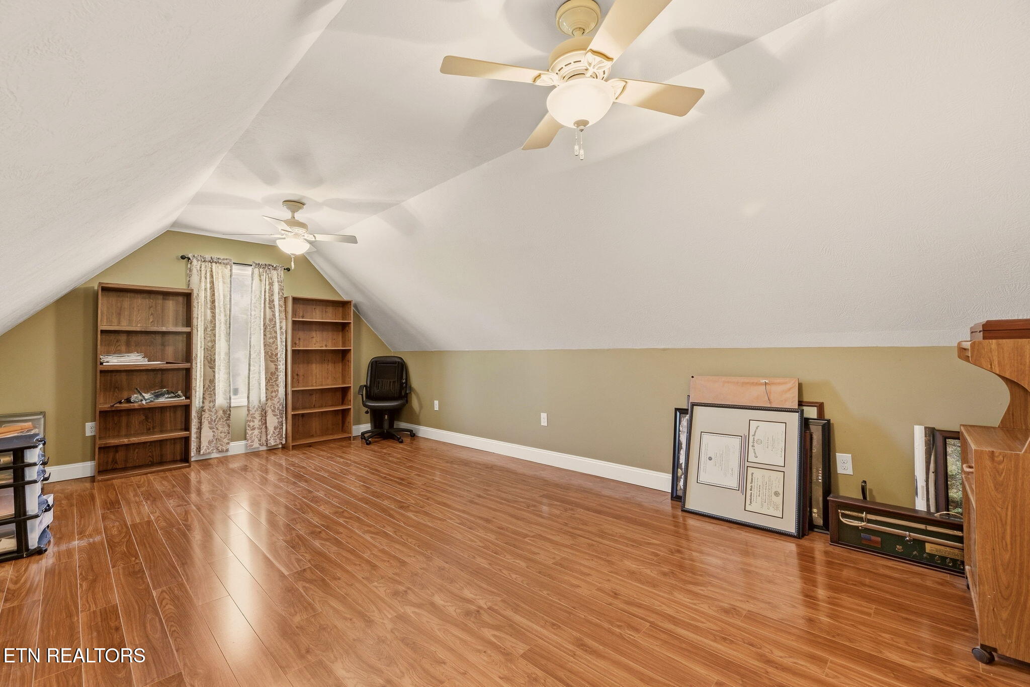 144 Apple Tree Drive Clinton TN 37716