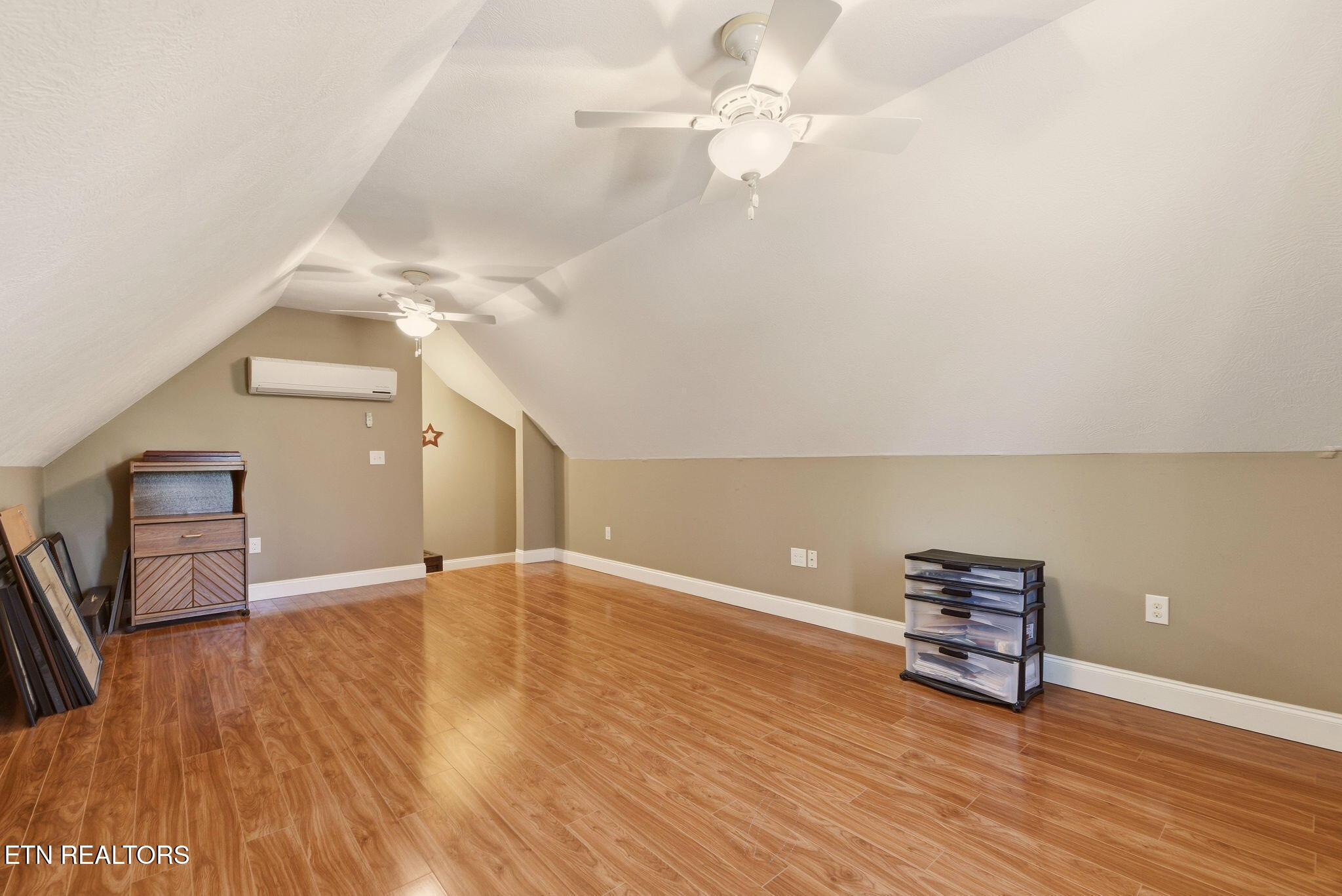 144 Apple Tree Drive Clinton TN 37716