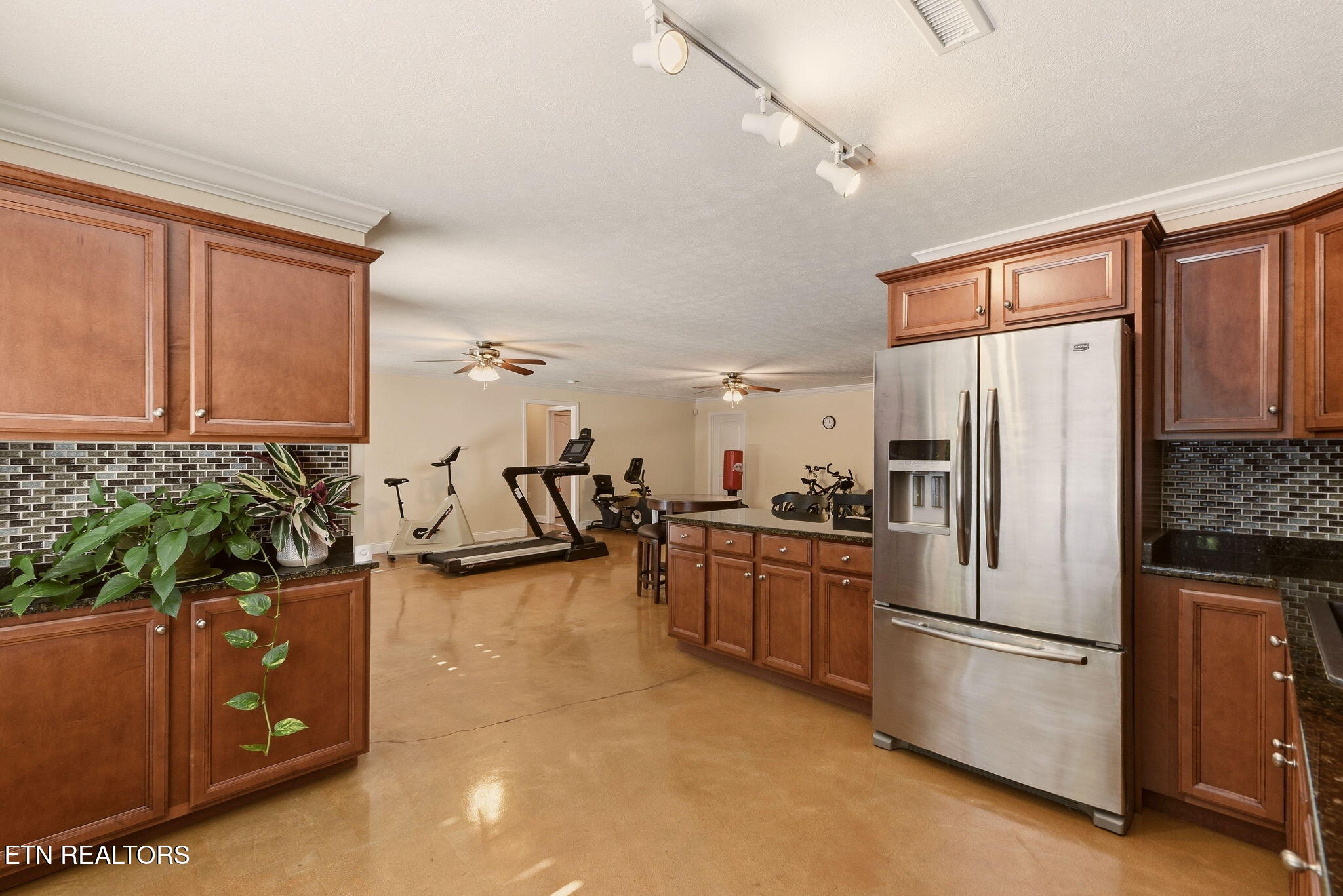 144 Apple Tree Drive Clinton TN 37716
