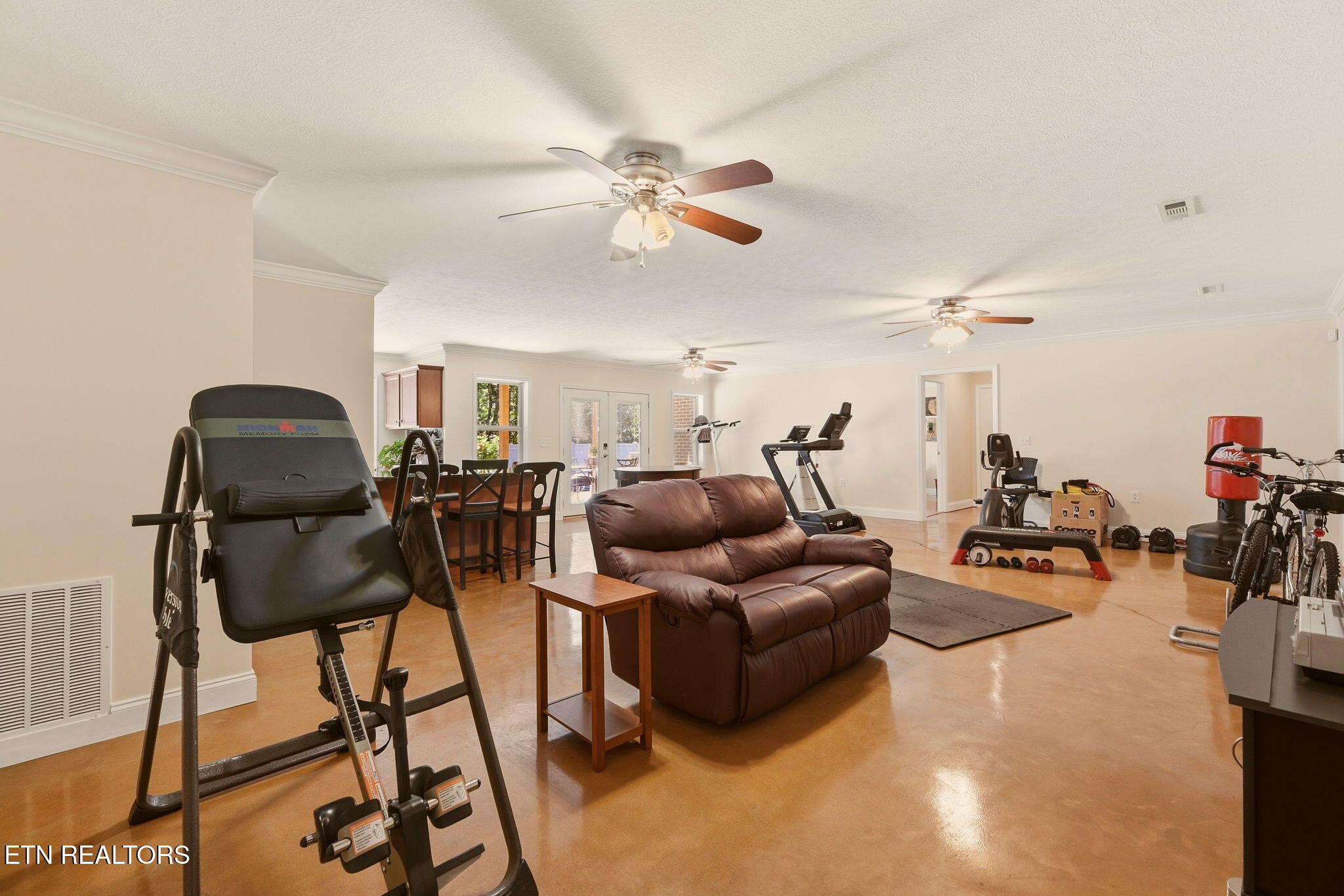 144 Apple Tree Drive Clinton TN 37716