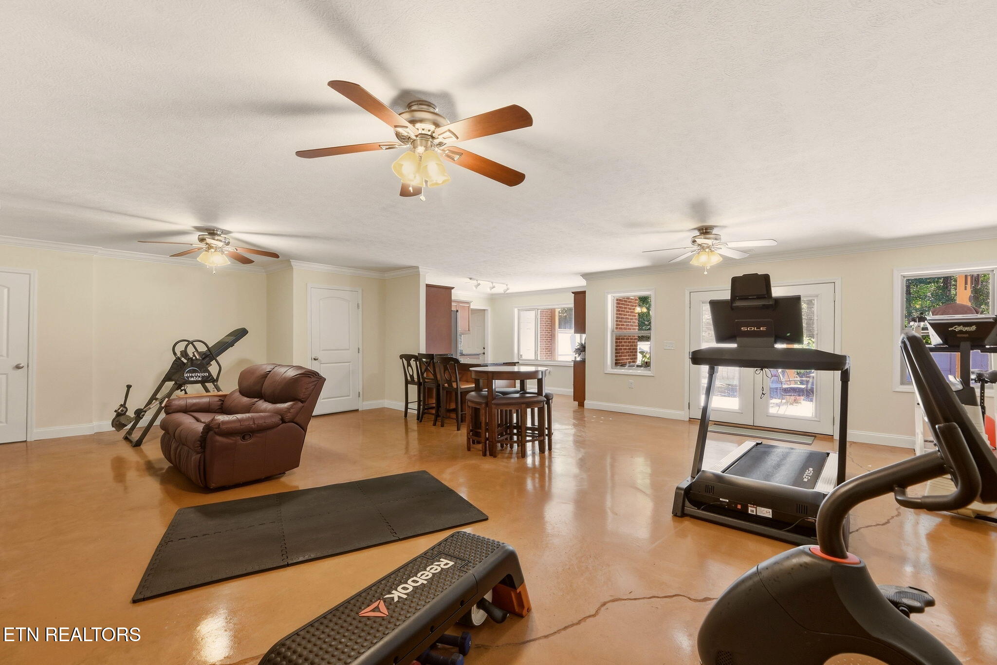 144 Apple Tree Drive Clinton TN 37716