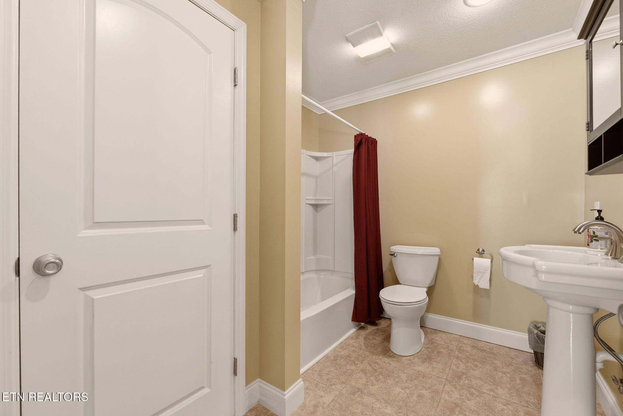 144 Apple Tree Drive Clinton TN 37716