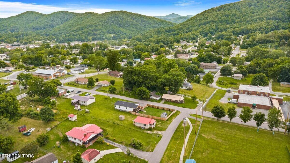 502 S 12th Street Lafollette TN 37766