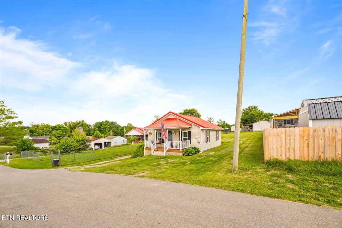 502 S 12th Street Lafollette TN 37766