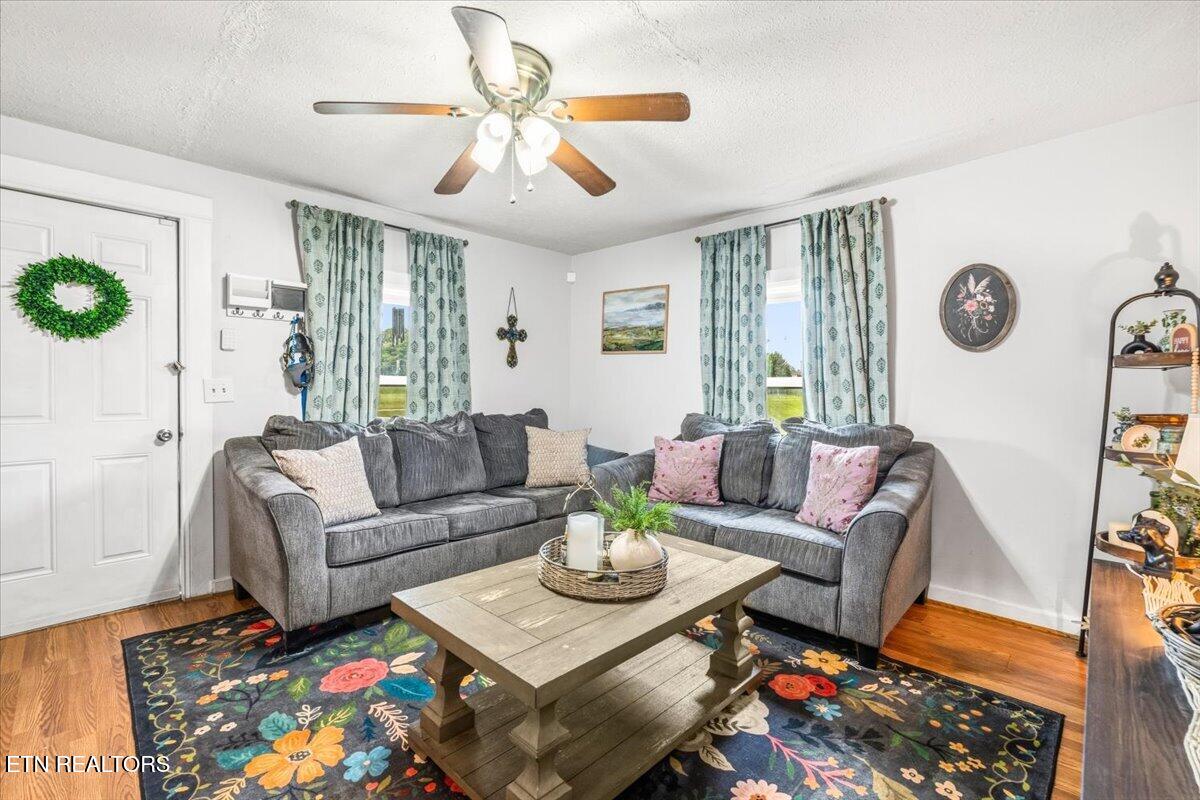 502 S 12th Street Lafollette TN 37766