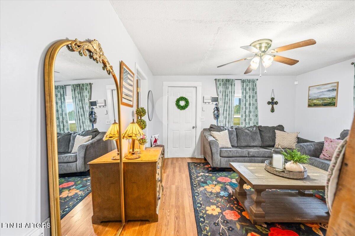 502 S 12th Street Lafollette TN 37766
