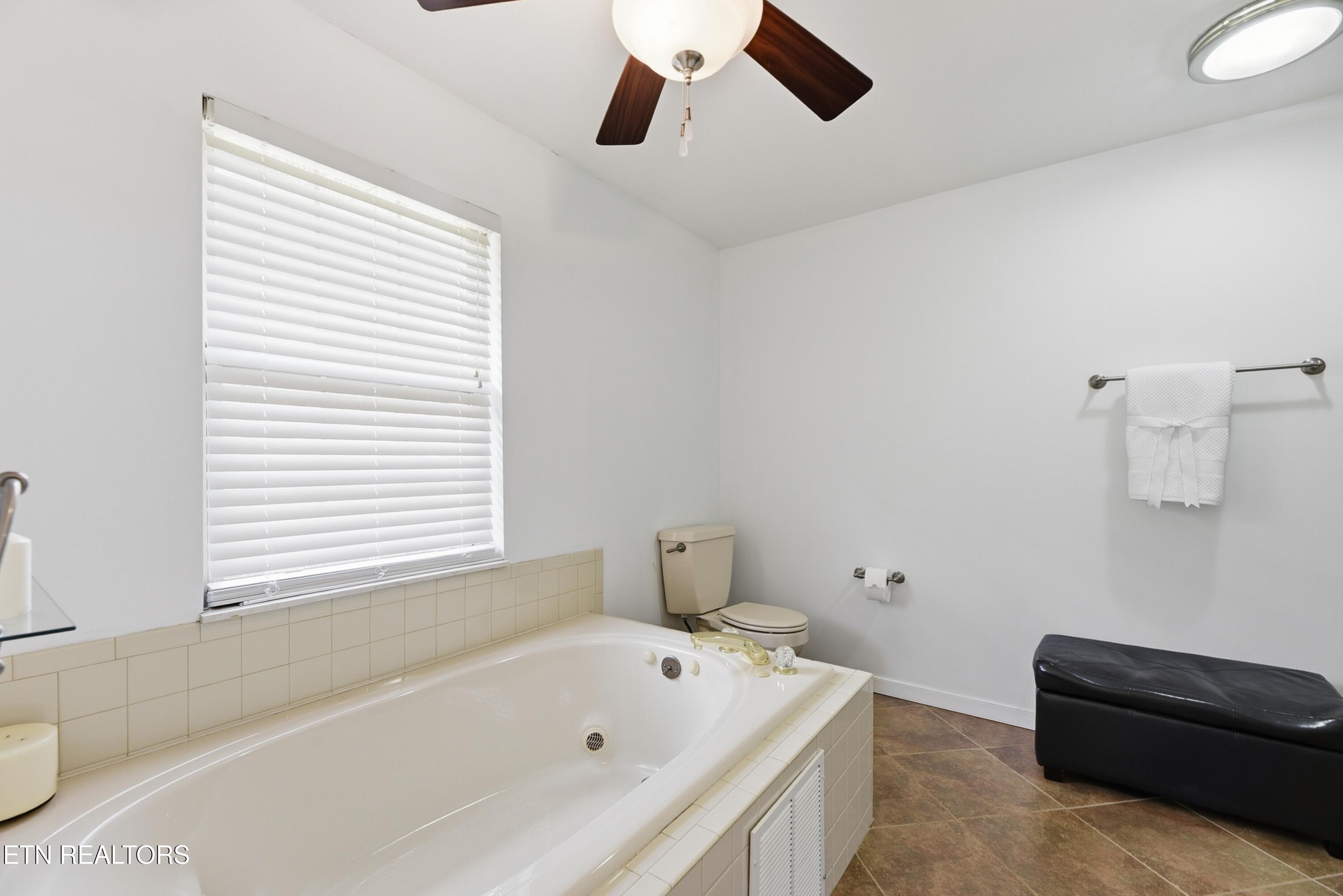 2326 Dublin Drive Maryville TN 37803