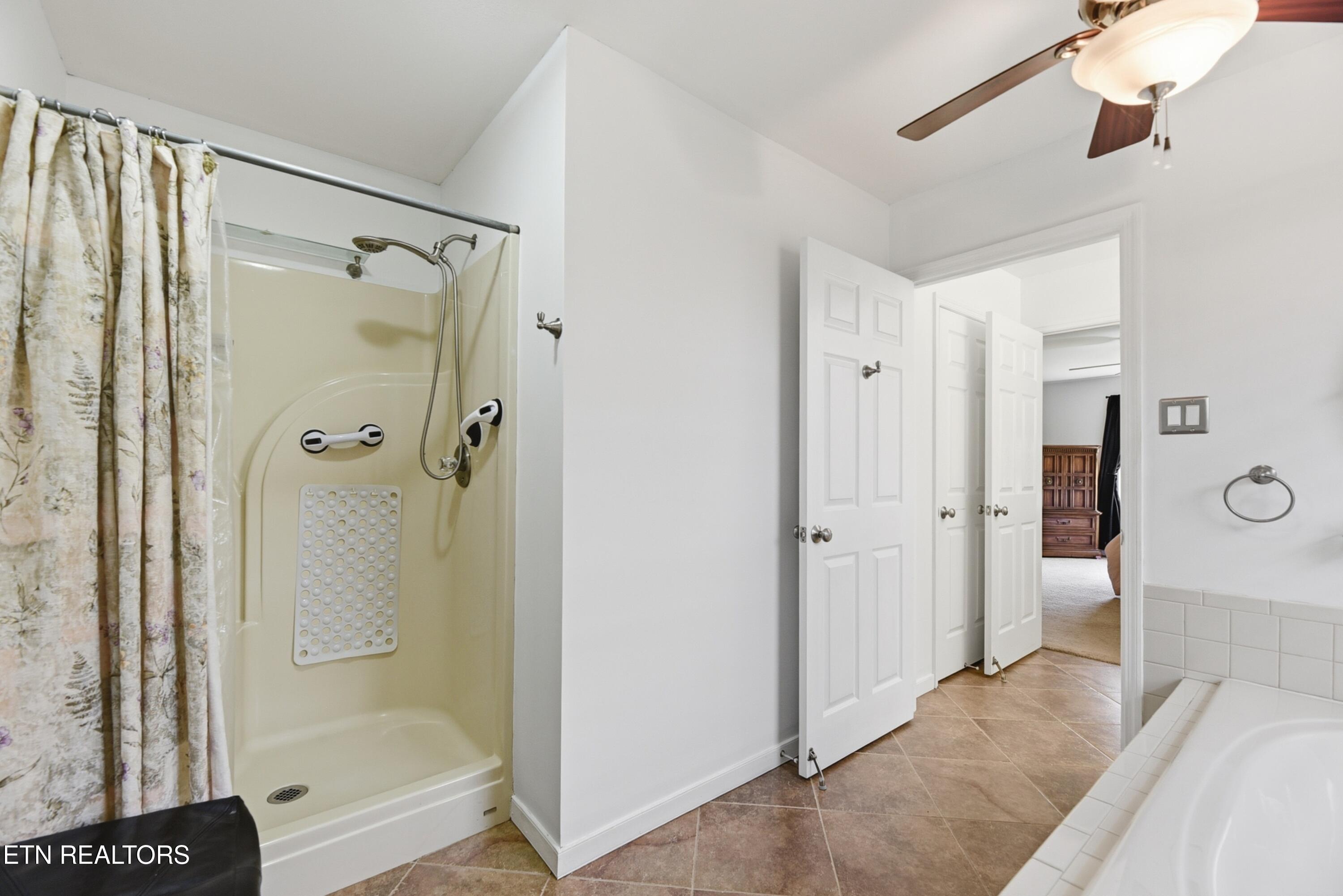 2326 Dublin Drive Maryville TN 37803