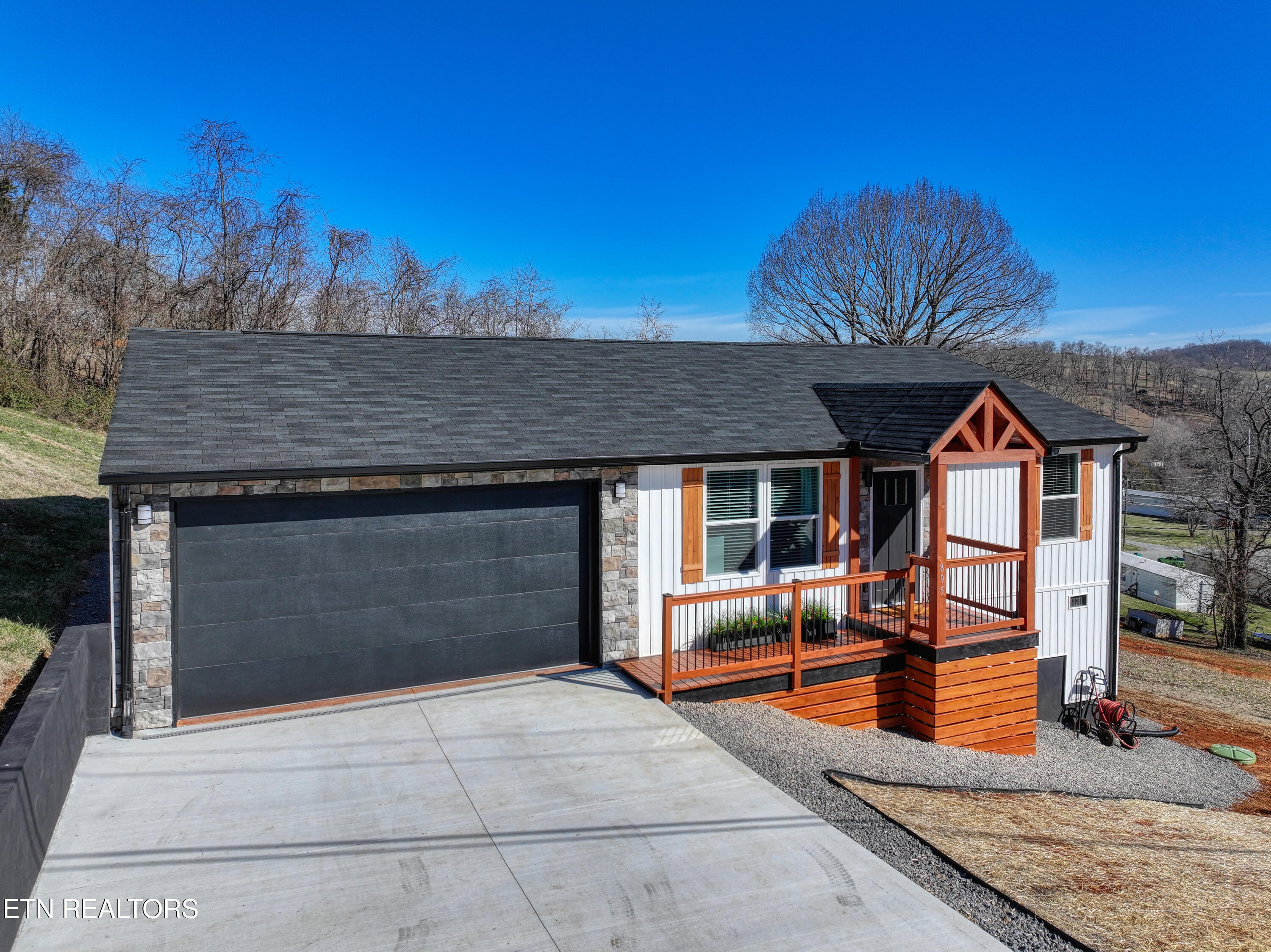 895 N Ridgecrest Road Luttrell TN 37779