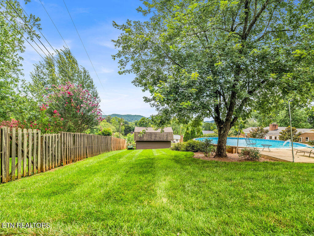 7536 Berkshire Boulevard Powell TN 37849