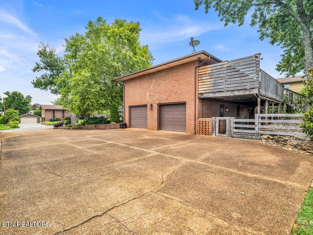 7536 Berkshire Boulevard Powell TN 37849