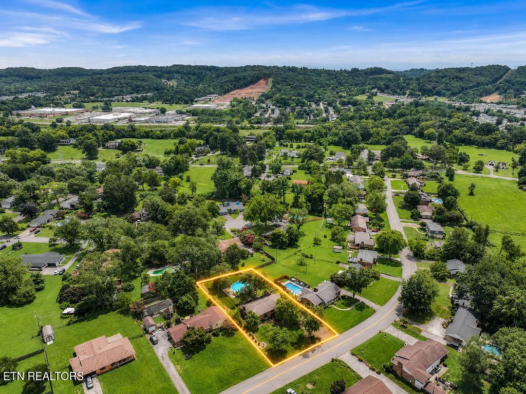 7536 Berkshire Boulevard Powell TN 37849